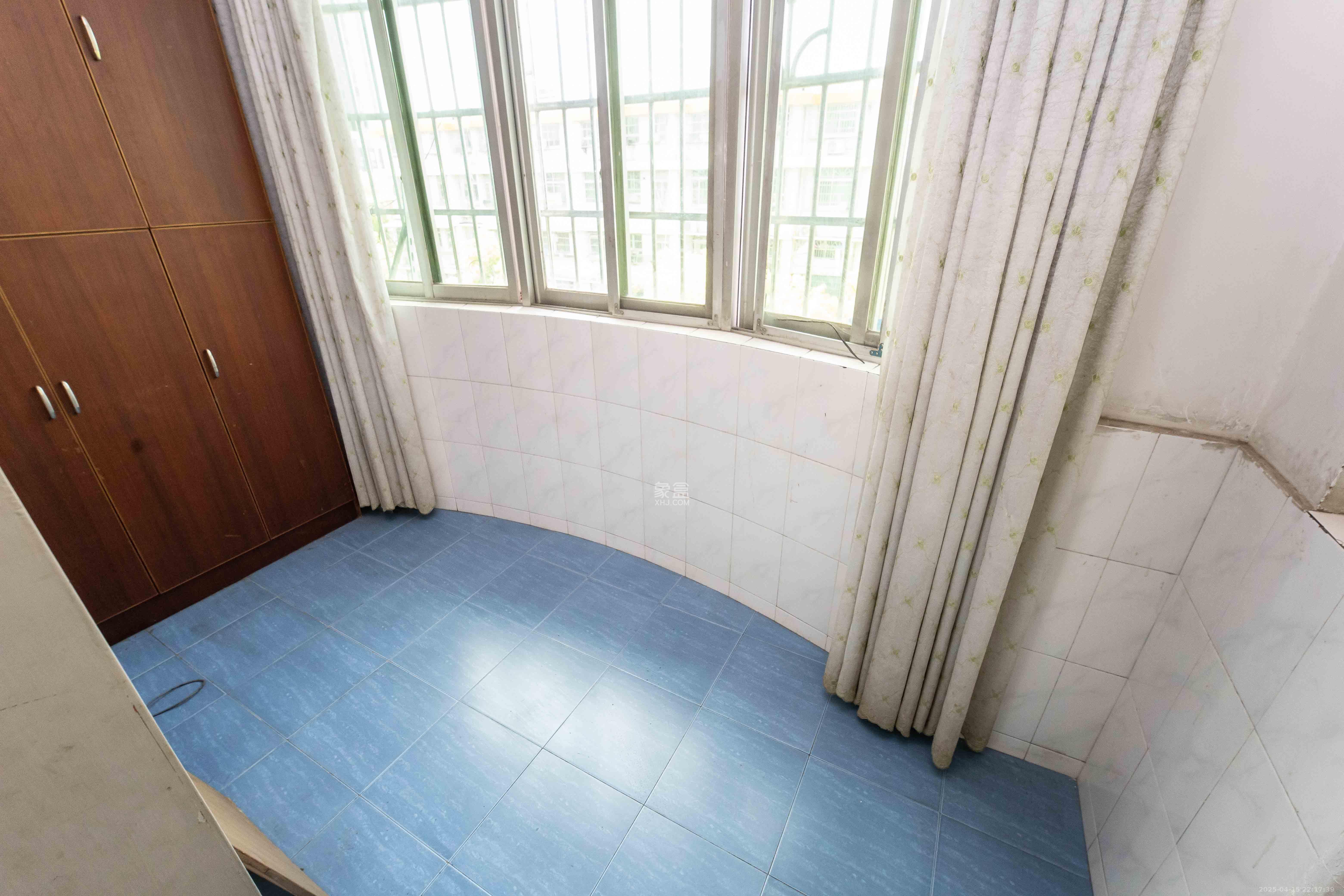 马王堆陶瓷建材新城  2室2厅1卫   45.00万阳台