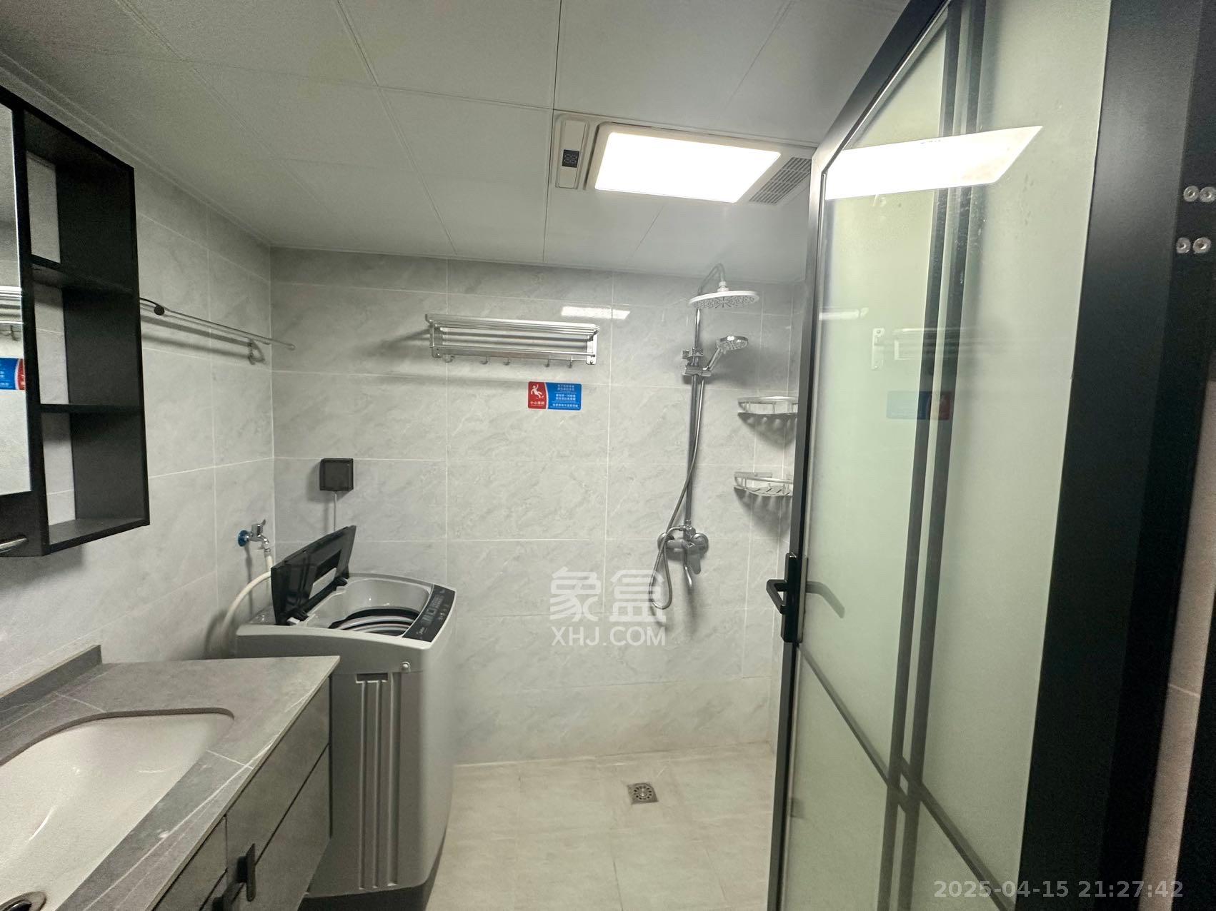 佳兆业云顶都汇  2室1厅1卫    1800.0元/月 佳兆业云顶都汇  2室1厅1卫    1800.0元/月室内图