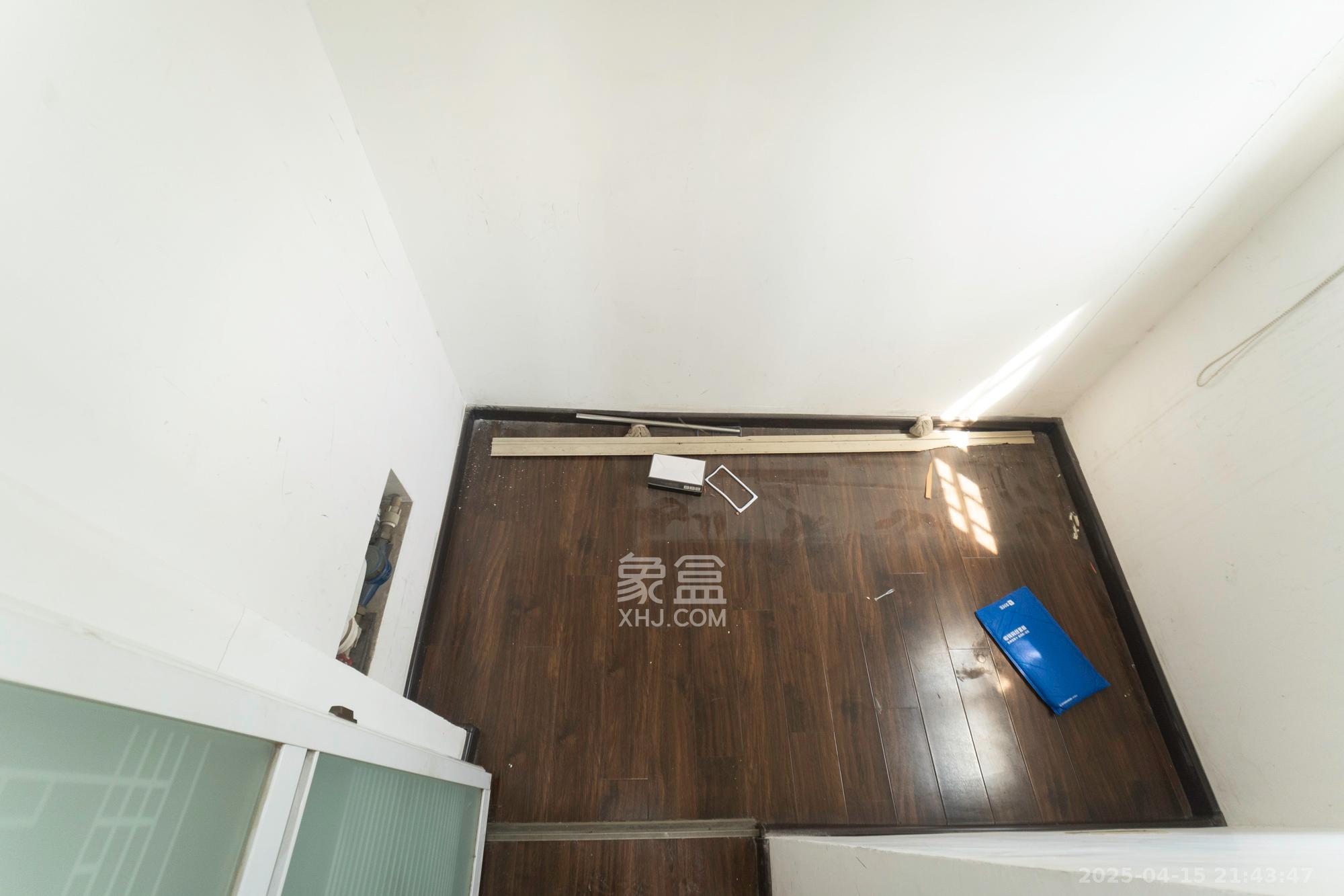 锦璨家园  3室2厅2卫   65.00万其他