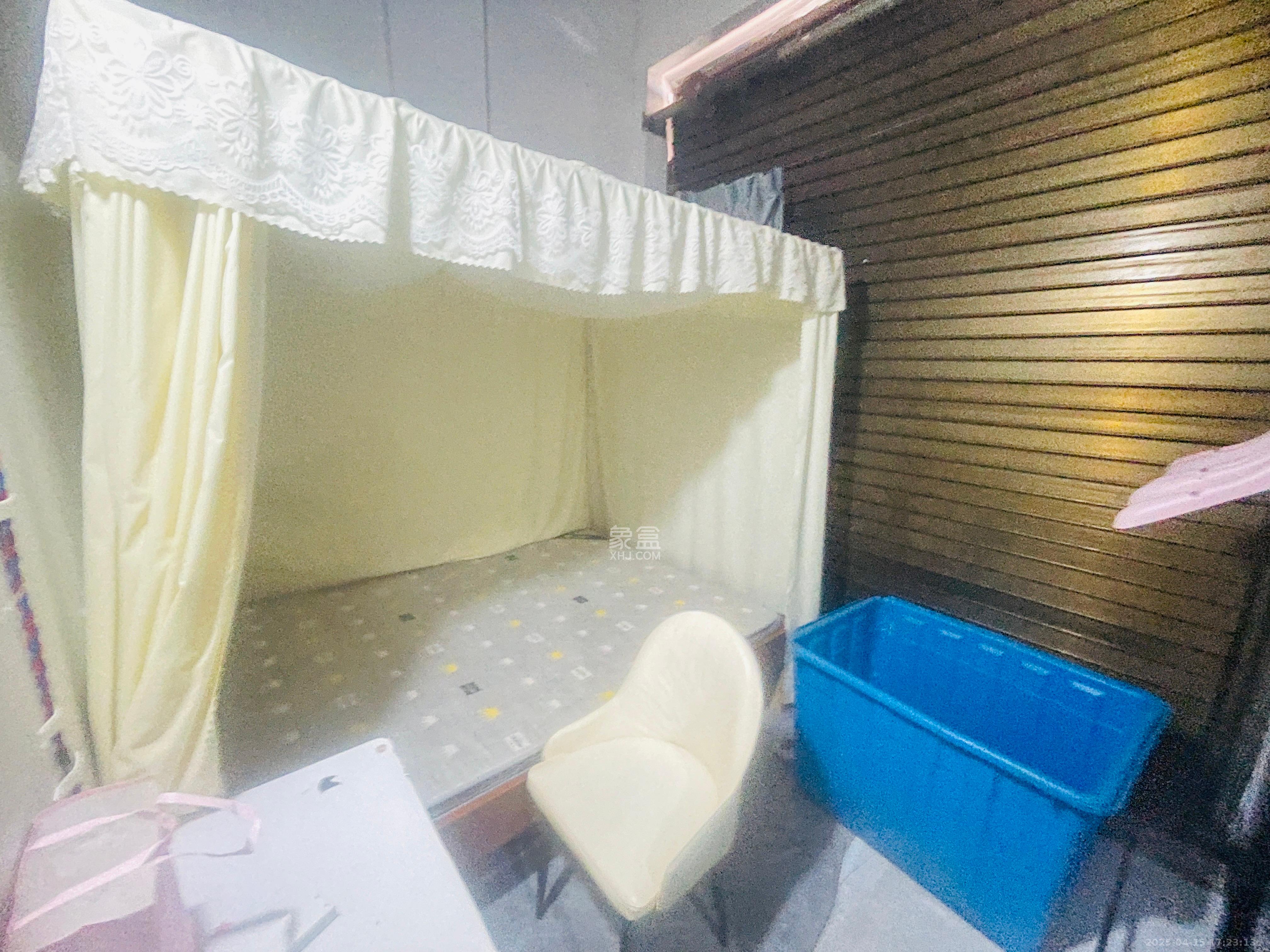 府后路安置小区（道坡小区）  1室0厅0卫   3200.00元/月室内图