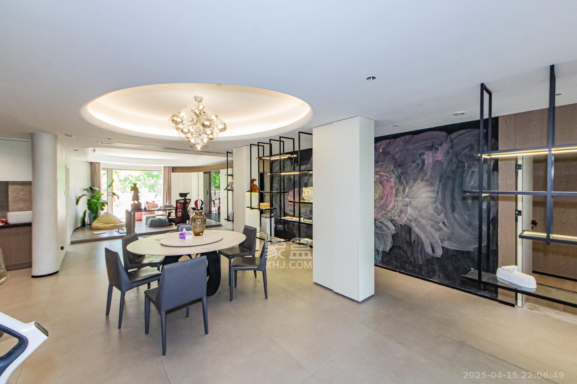 北辰三角洲D3区  6室3厅4卫    500.0万客厅