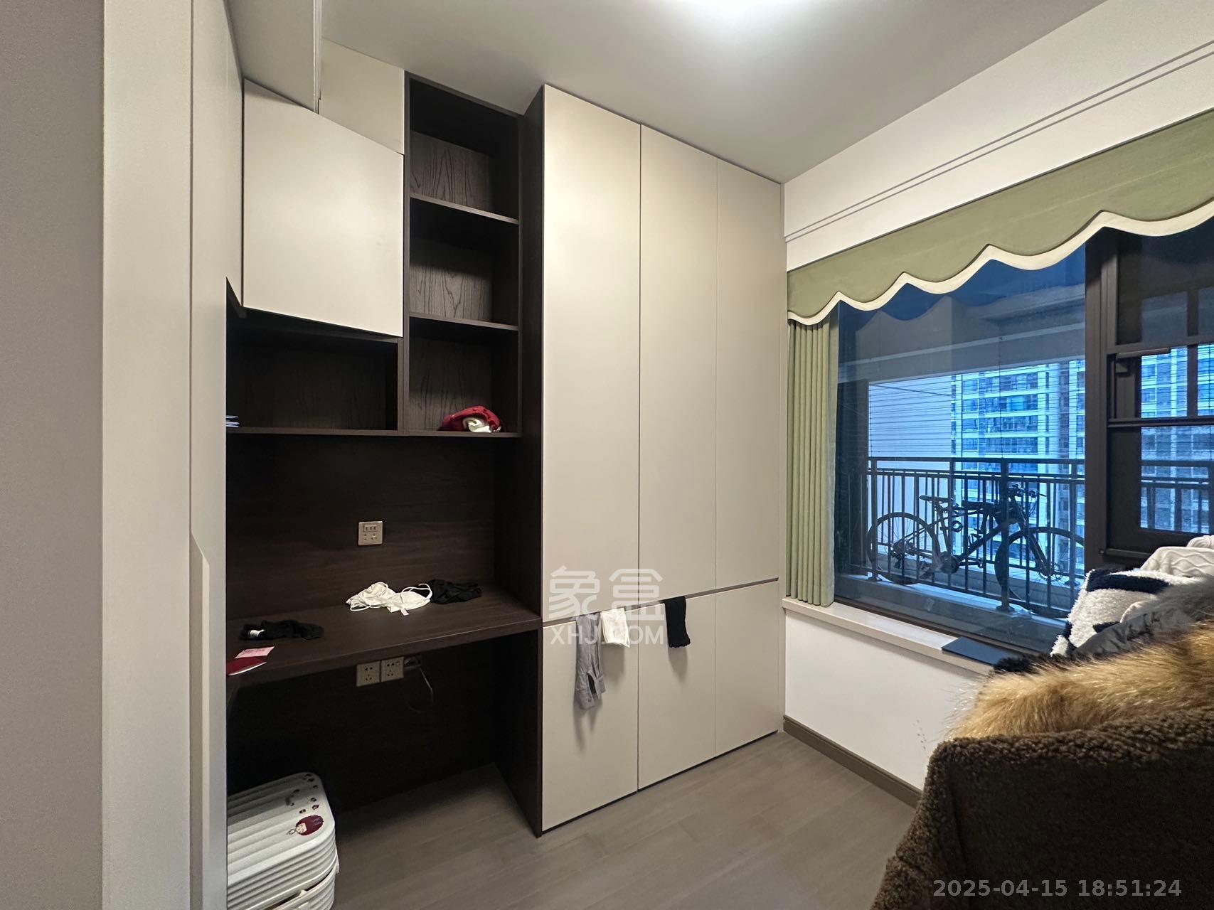 龙湖春江天玺 3室2厅2卫 4300.0元/月 龙湖春江天玺 3室2厅2卫 4300.0元/月室内图