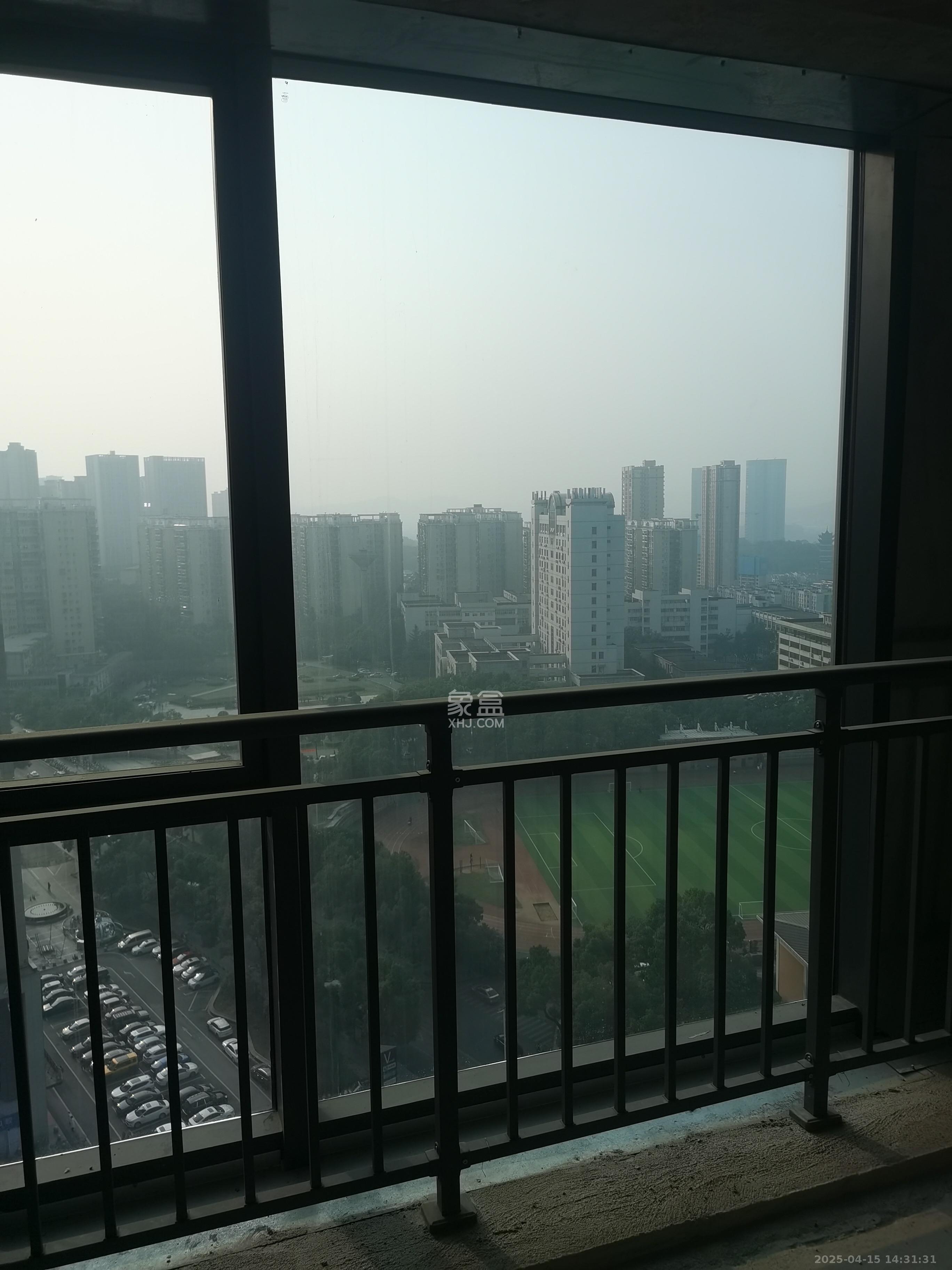 万润时光里  2室1厅1卫    2500.0元/月室内图