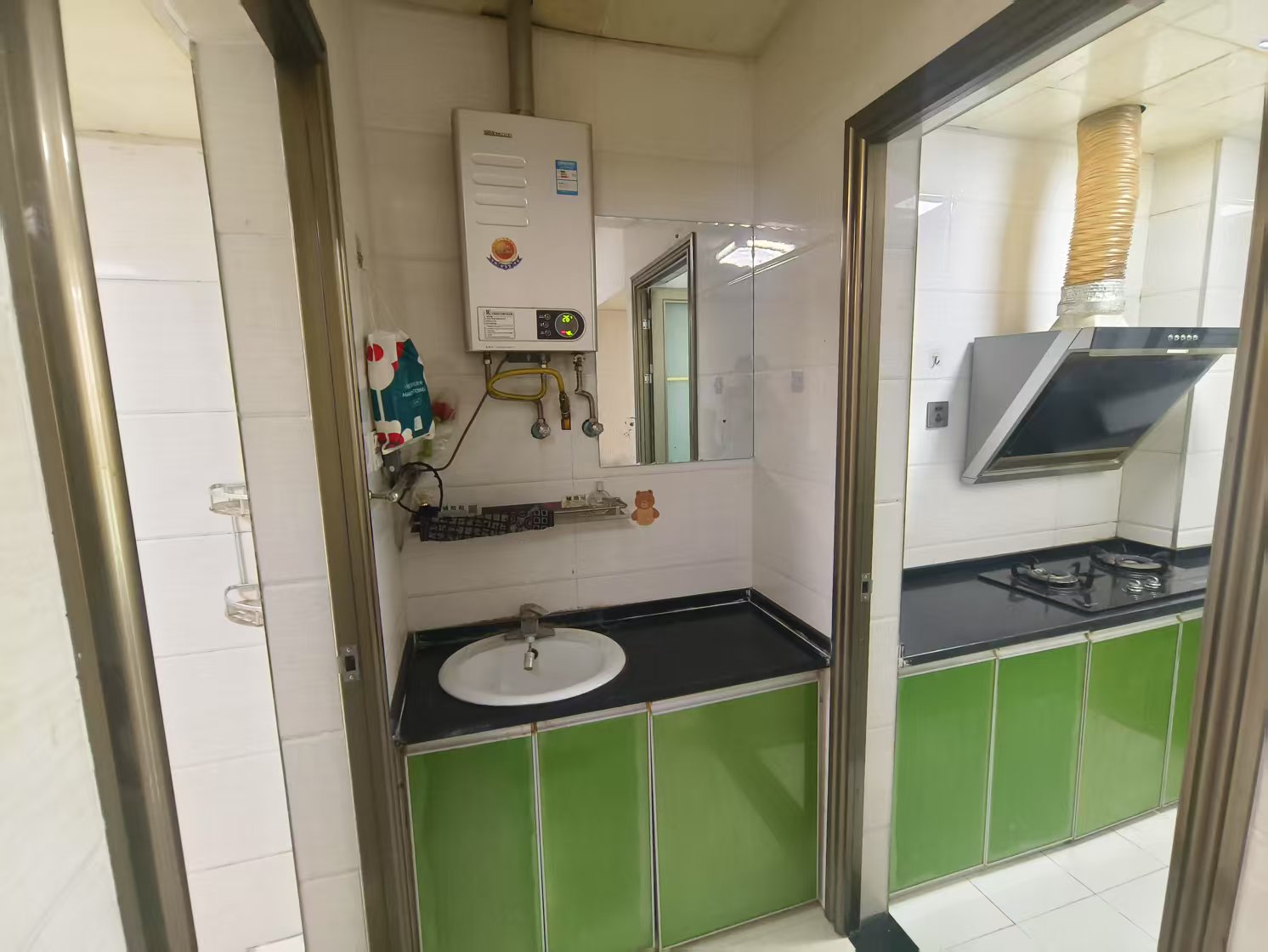 鹏利广场 1室1厅1卫 1300.0元/月 鹏利广场 1室1厅1卫 1300.0元/月室内图