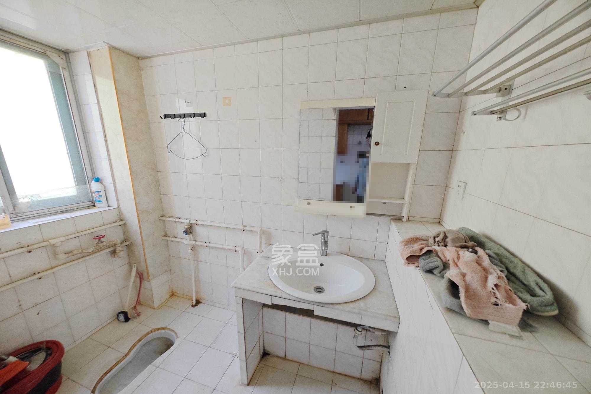 茶园坡社区(原王家冲社区) 2室1厅1卫 38.8万 茶园坡社区(原王家冲社区) 2室1厅1卫 38.8万其他