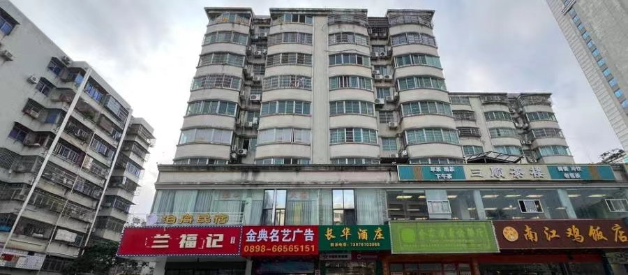 龙华雅苑  3室2厅2卫   110.00万