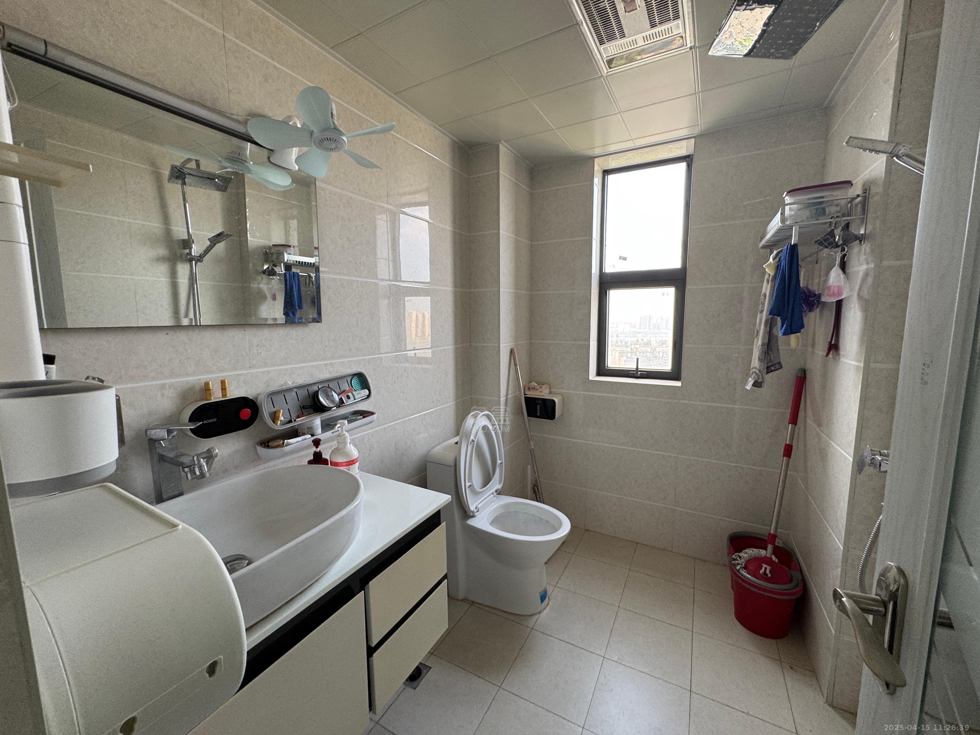 美的城一期 2室2厅2卫 1800.0元/月 美的城一期 2室2厅2卫 1800.0元/月室内图