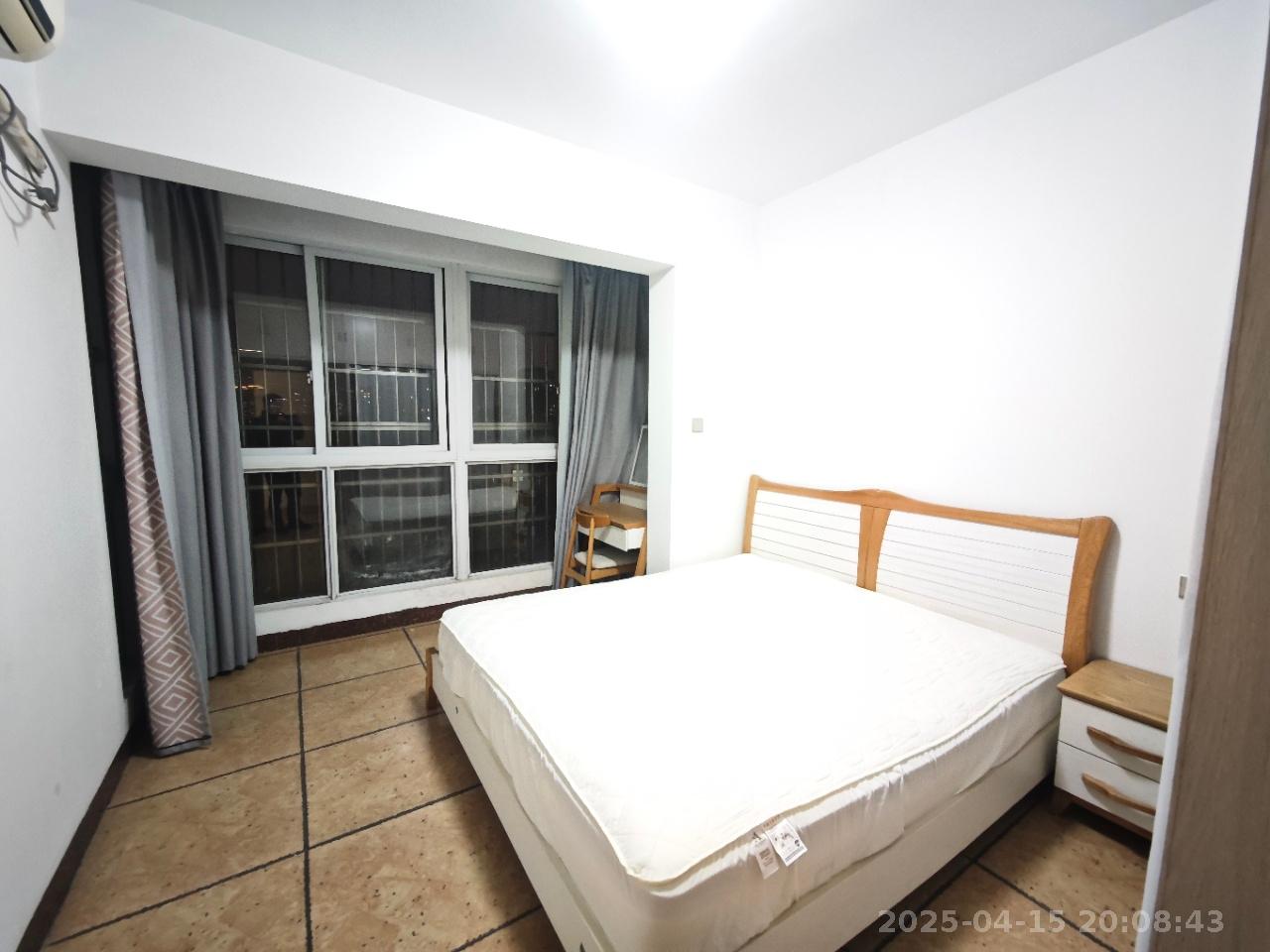 中房F联邦 3室2厅1卫 2500.0元/月 中房F联邦 3室2厅1卫 2500.0元/月室内图