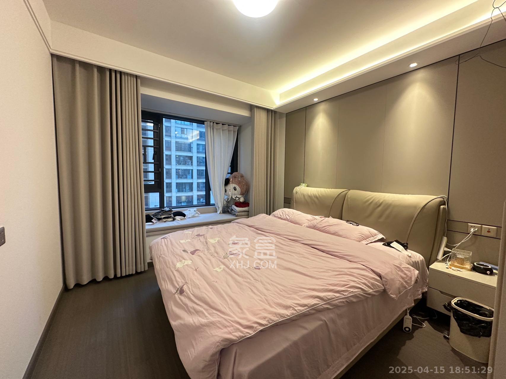 龙湖春江天玺 3室2厅2卫 4300.0元/月 龙湖春江天玺 3室2厅2卫 4300.0元/月室内图