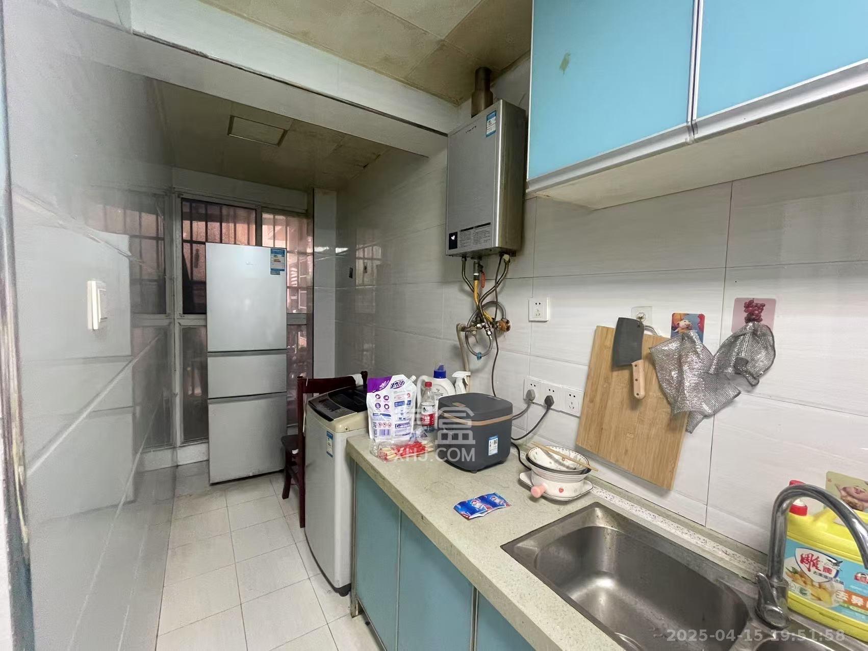 家兴苑 3室1厅1卫 2000.0元/月 家兴苑 3室1厅1卫 2000.0元/月室内图