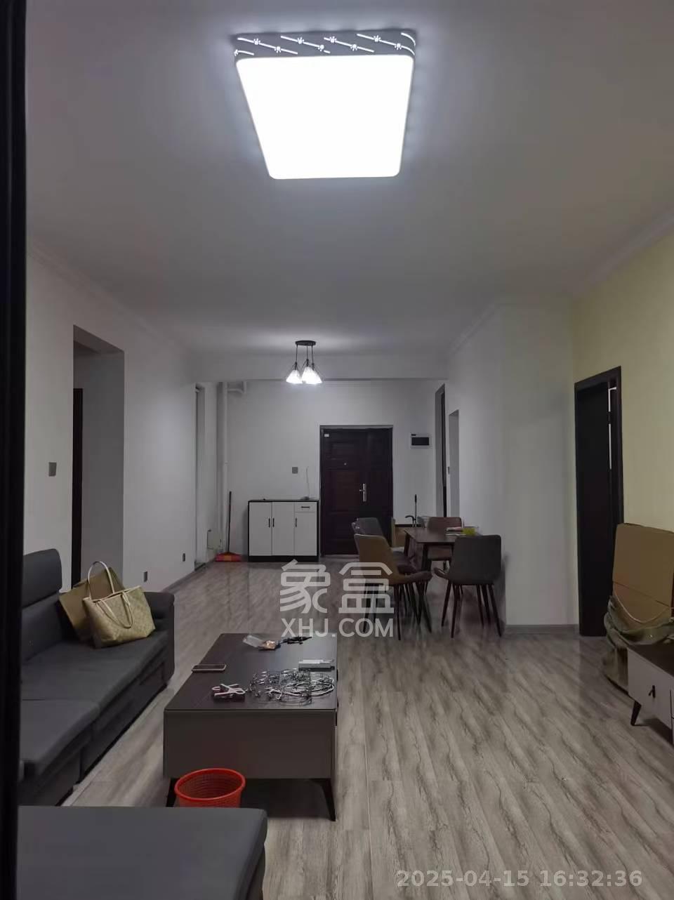 长房南屏锦源 3室2厅2卫 2800.0元/月 长房南屏锦源 3室2厅2卫 2800.0元/月室内图