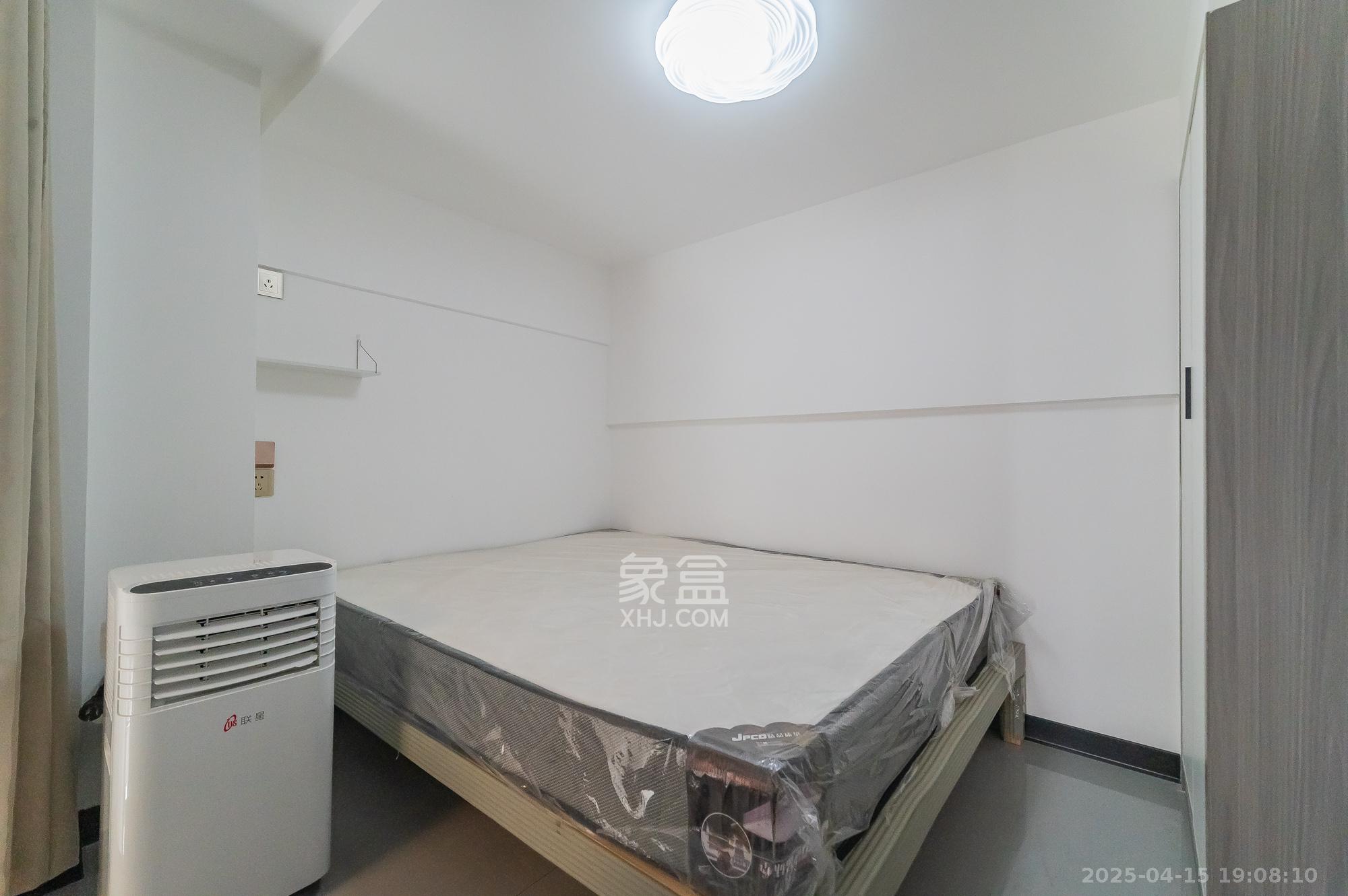 新城悦隽公园  2室1厅1卫    28.8万 新城悦隽公园  2室1厅1卫    28.8万卧室