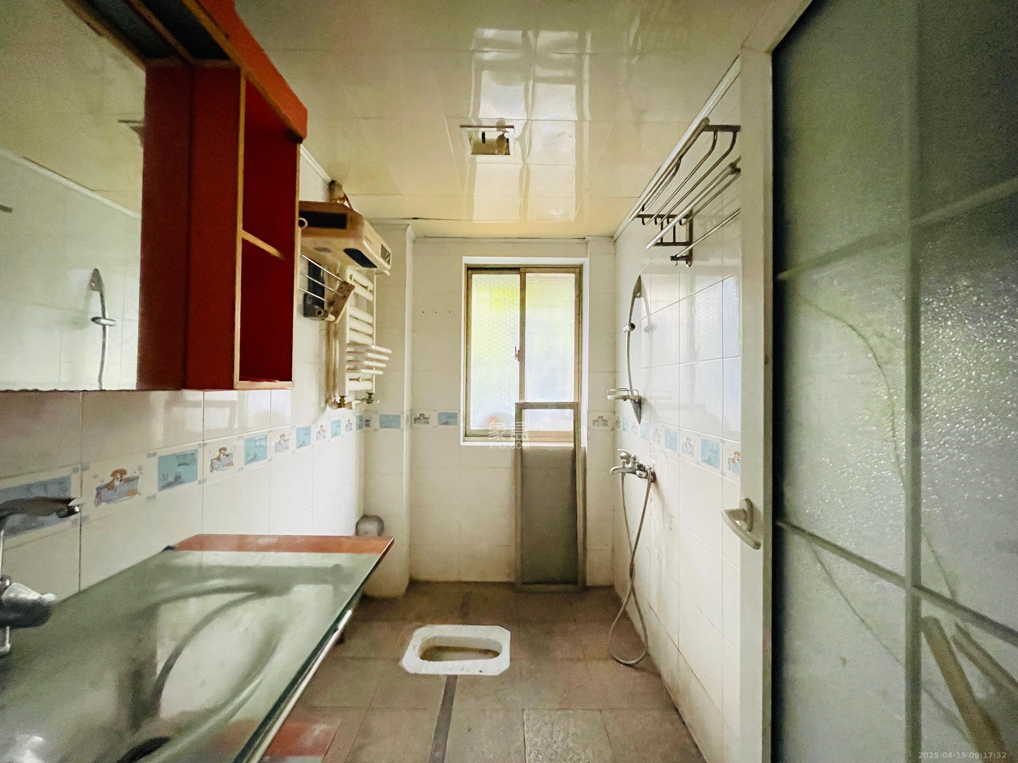 紫薇鑫园 4室2厅2卫 3000.0元/月 紫薇鑫园 4室2厅2卫 3000.0元/月室内图