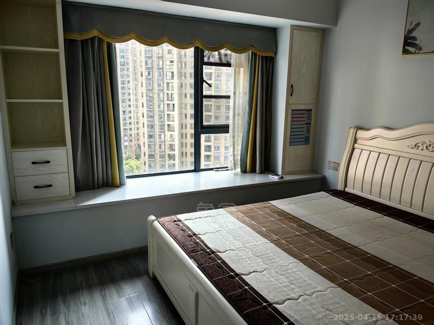 城市公园 3室2厅1卫 1800.0元/月 城市公园 3室2厅1卫 1800.0元/月室内图