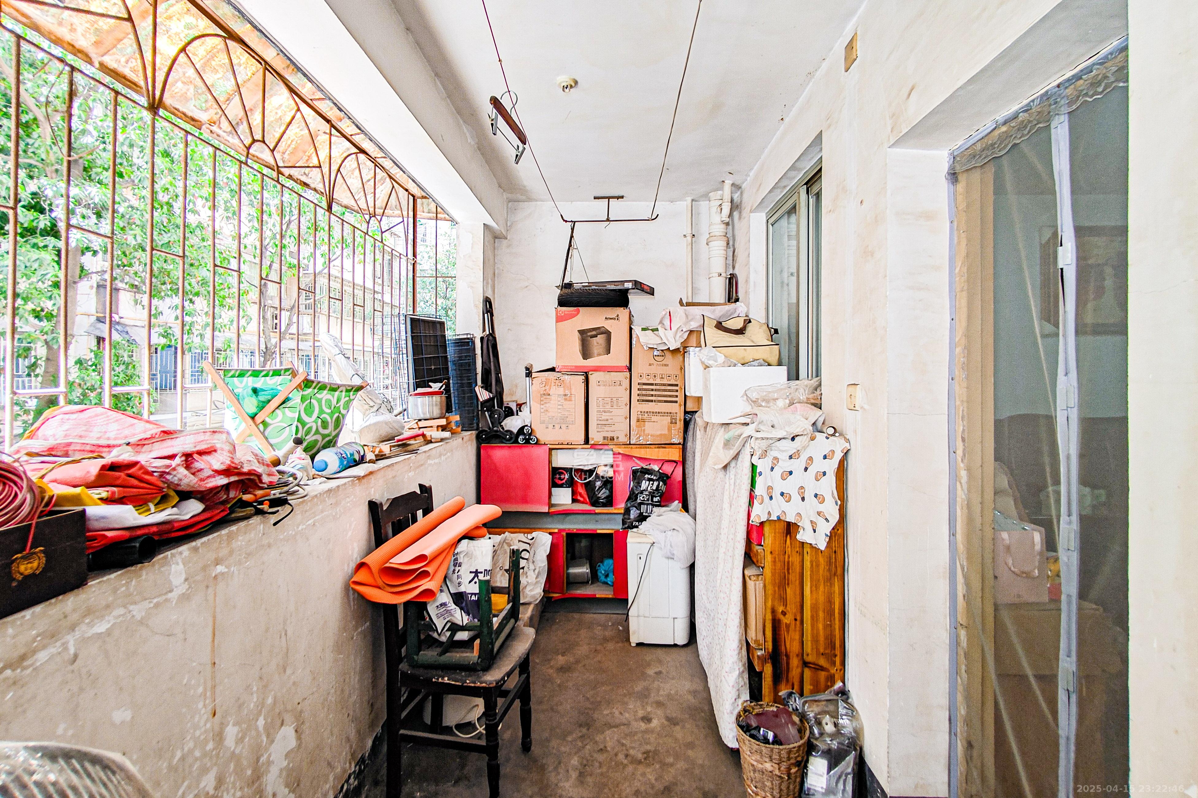 金泰小区  3室2厅2卫    82.0万 金泰小区  3室2厅2卫    82.0万阳台