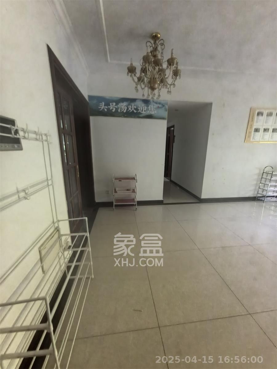 恒大城  1室2厅1卫    2100.0元/月 恒大城  1室2厅1卫    2100.0元/月室内图