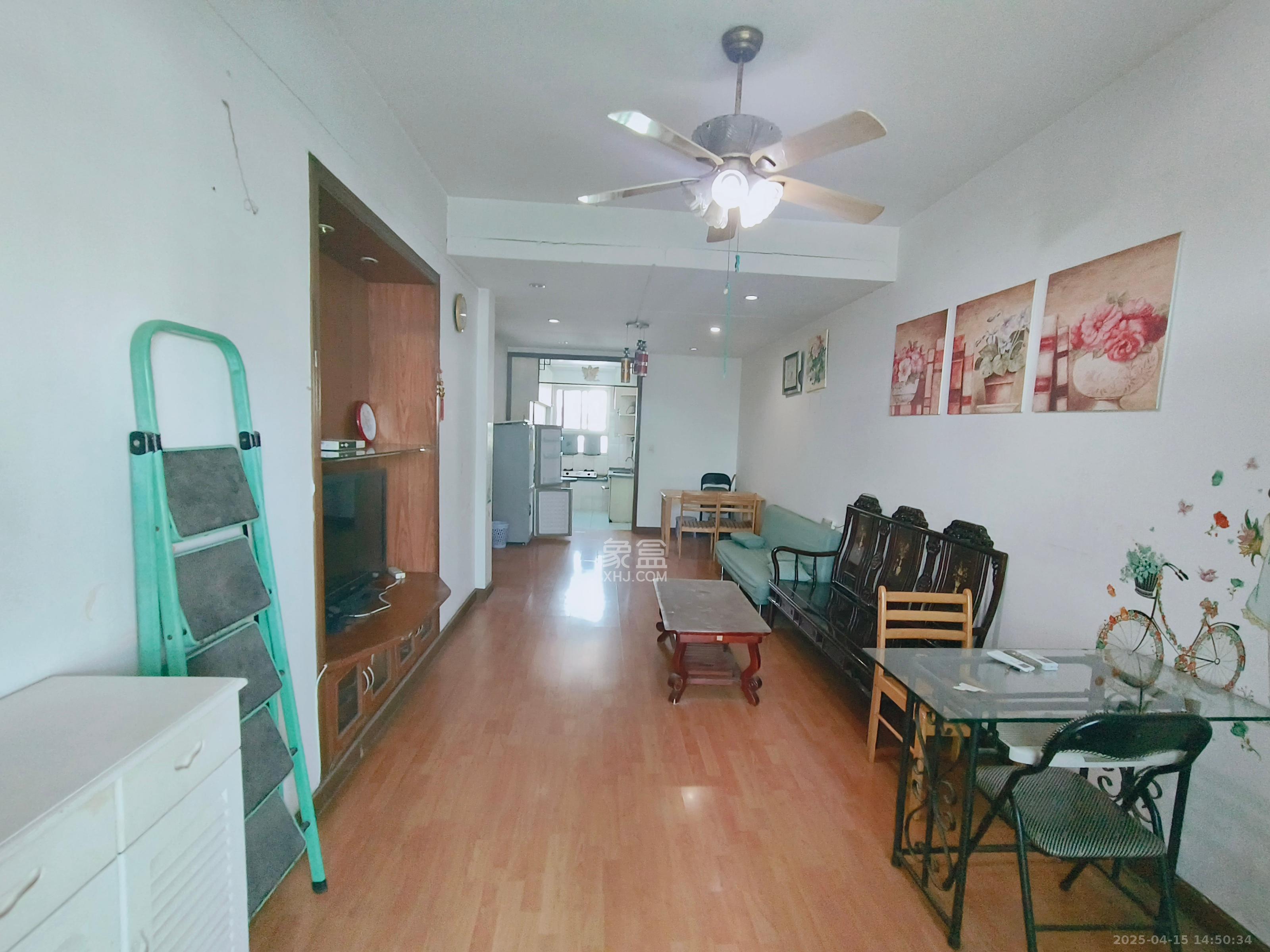 建安宿舍(砚瓦池) 3室2厅1卫 2300.0元/月 建安宿舍(砚瓦池) 3室2厅1卫 2300.0元/月室内图