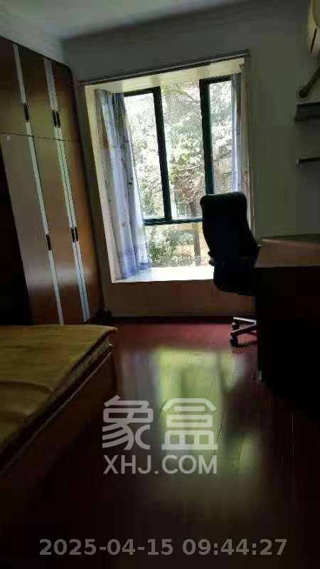 东方新城  3室2厅2卫   2700.00元/月室内图