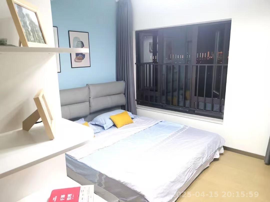 时代倾城四期  3室2厅1卫   2400.00元/月室内图
