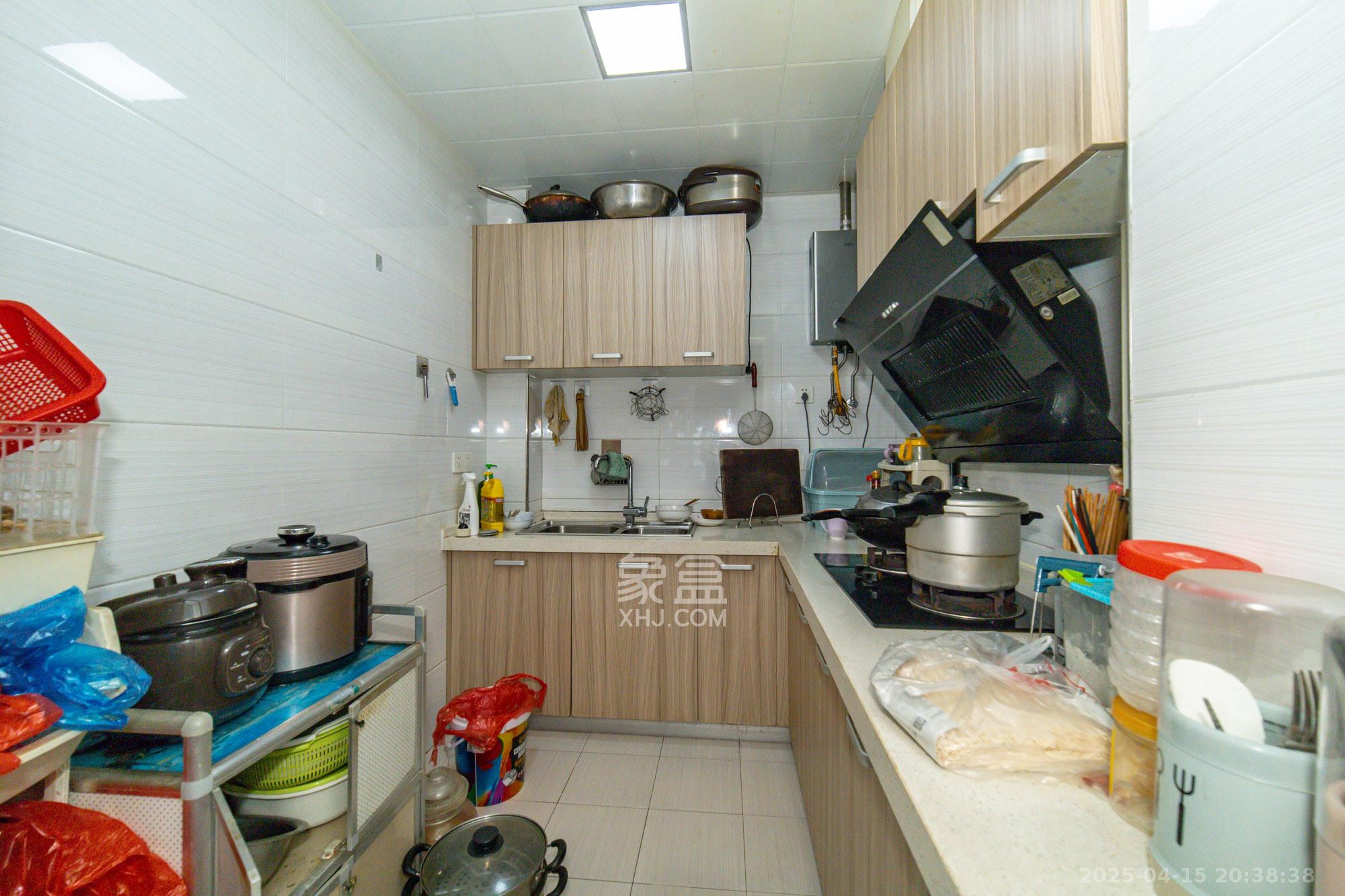 楚天世纪城西苑 3室2厅2卫 80.0万 楚天世纪城西苑 3室2厅2卫 80.0万厨房