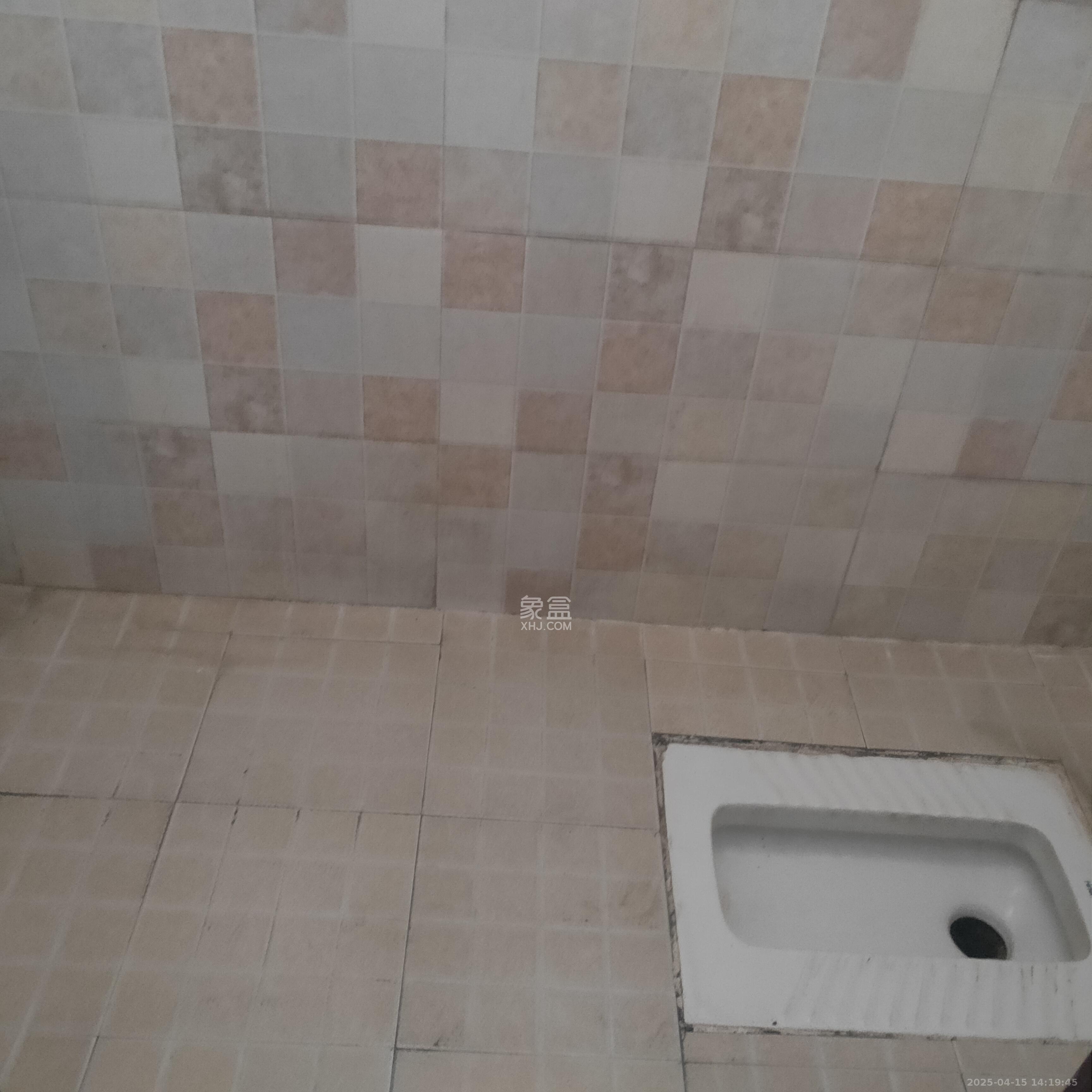 杨家山汽修厂宿舍 1室1厅1卫 1280.0元/月 杨家山汽修厂宿舍 1室1厅1卫 1280.0元/月室内图