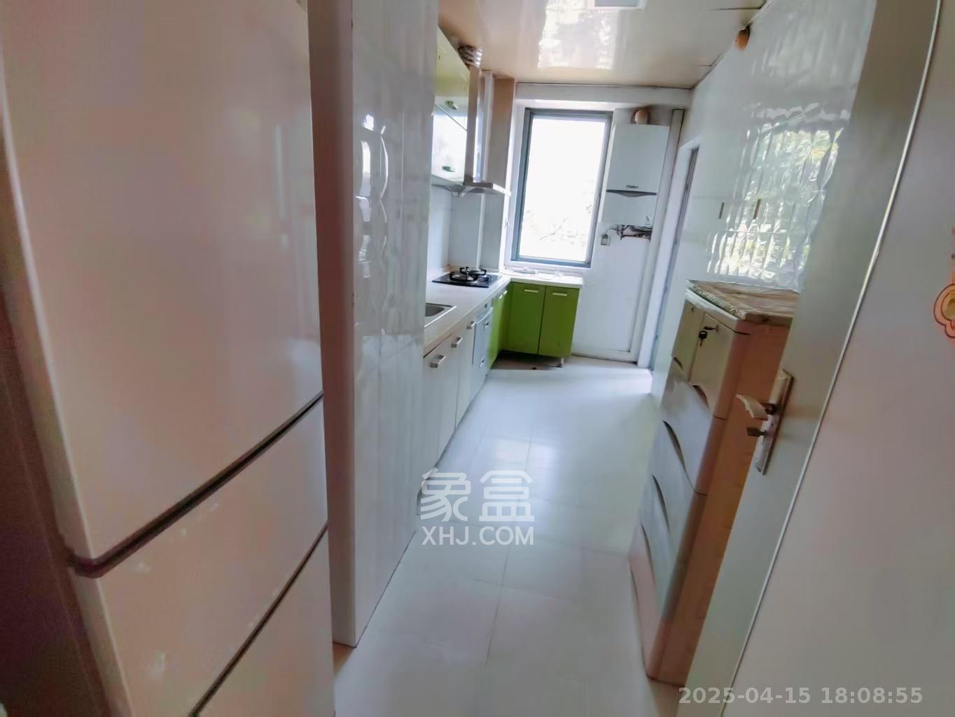 阳光100二期  1室0厅0卫   2400.00元/月室内图