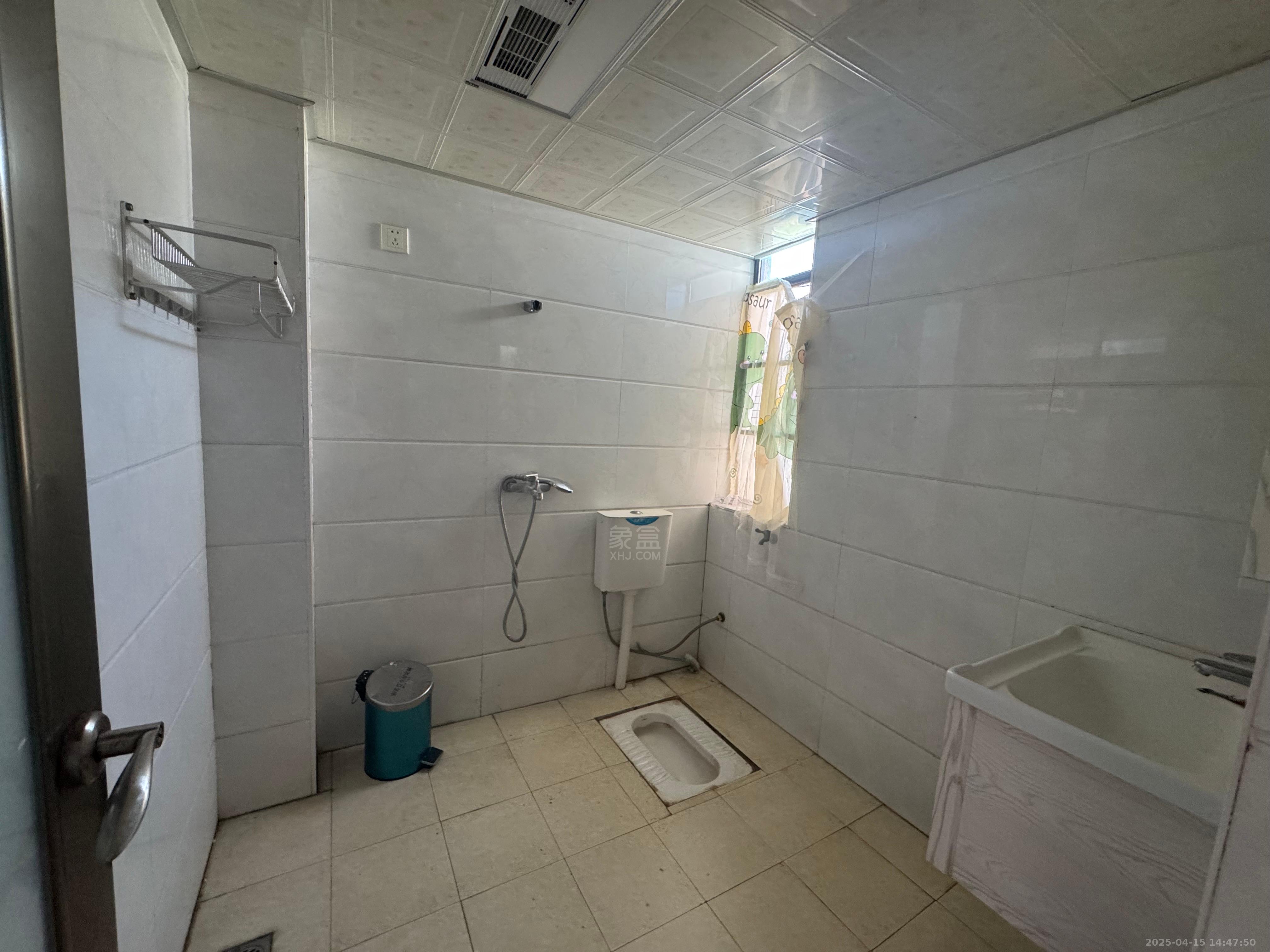 桂花城 3室2厅2卫 1700.0元/月 桂花城 3室2厅2卫 1700.0元/月室内图