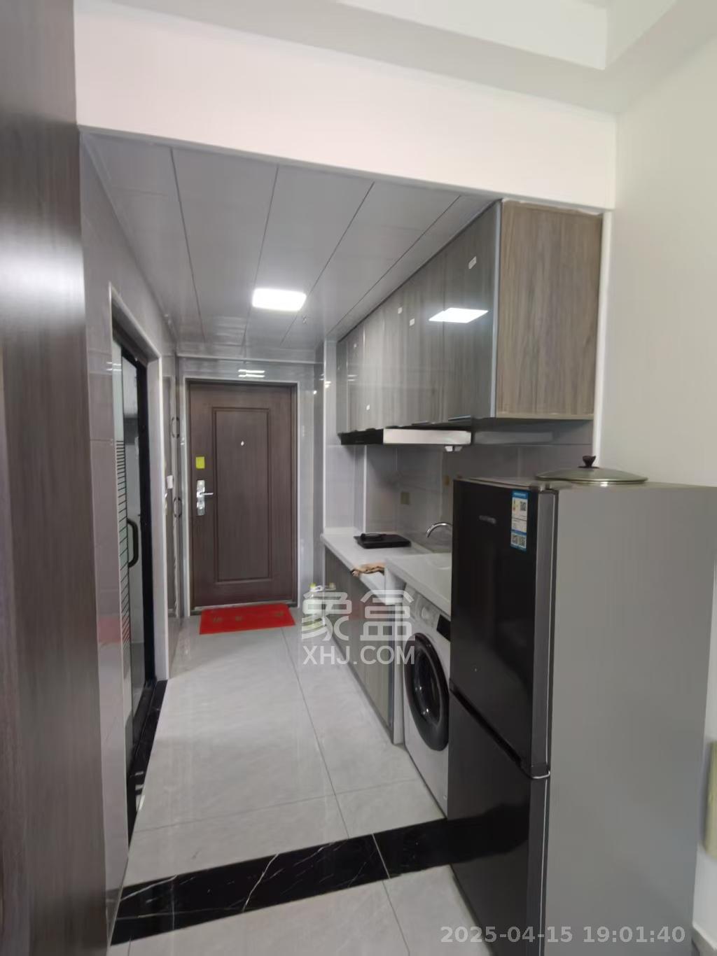 保利香槟国际 1室1厅1卫 1300.0元/月 保利香槟国际 1室1厅1卫 1300.0元/月室内图