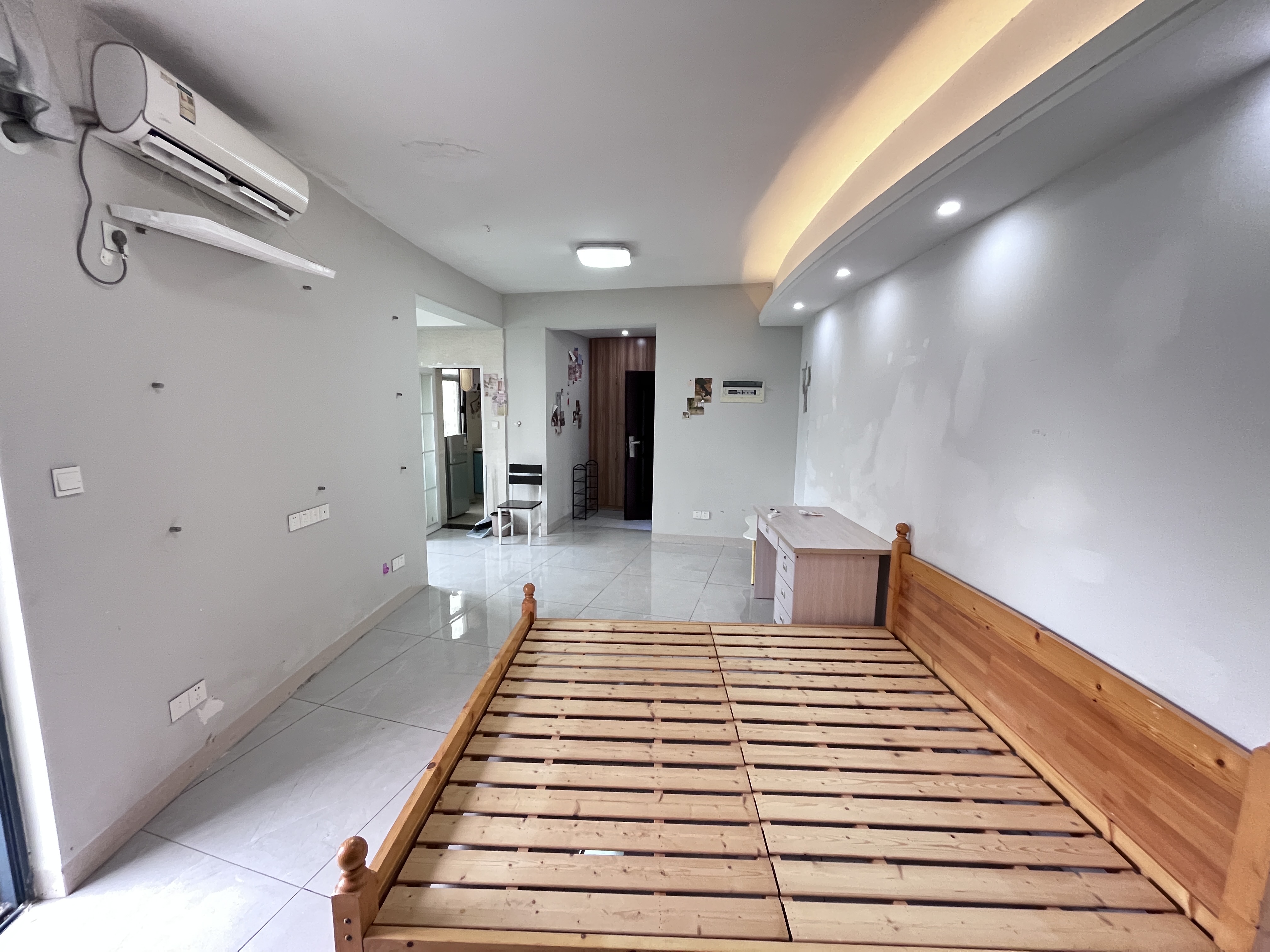玉鹏大厦  1室0厅1卫   1700.00元/月室内图