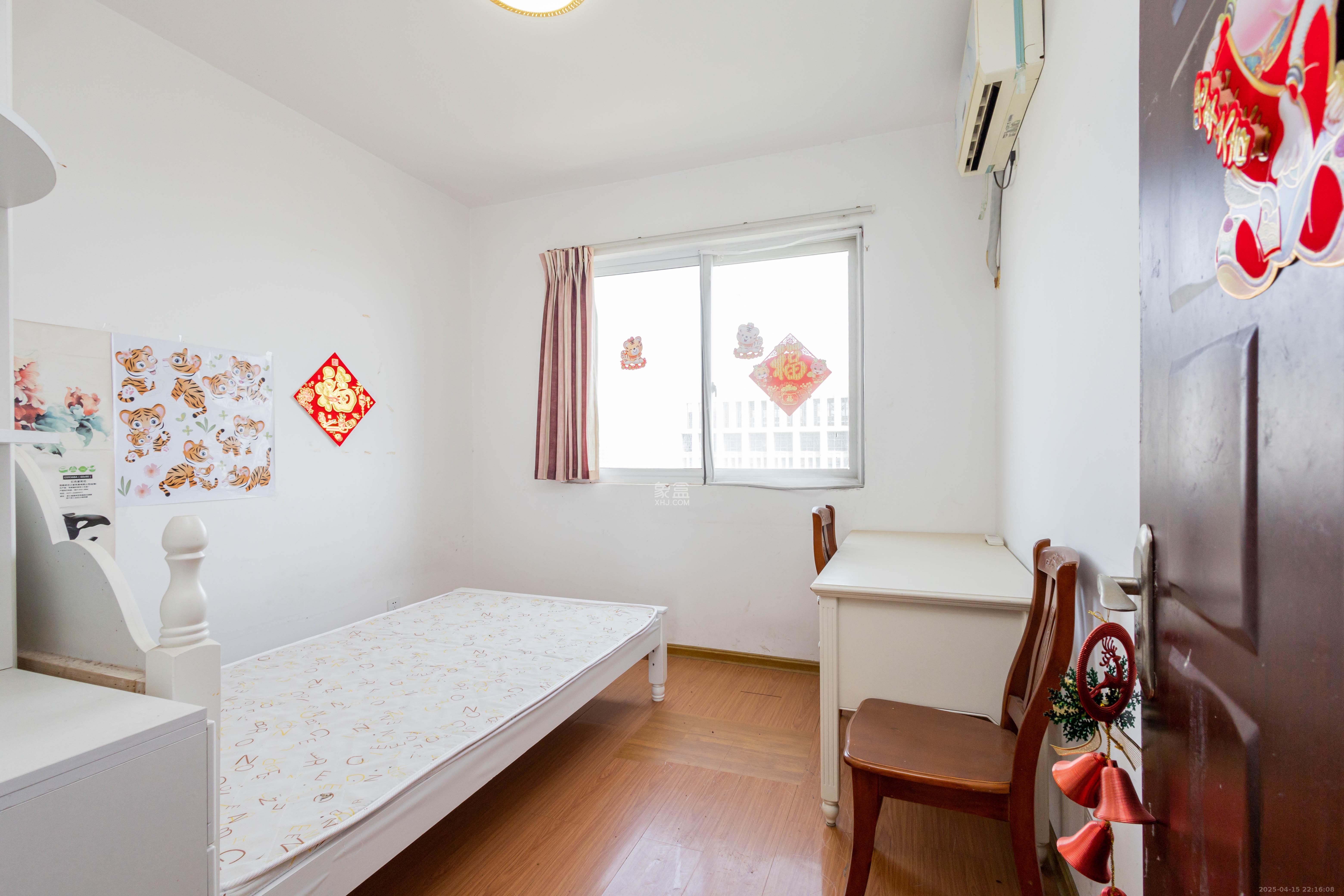 光明城市(星辰青年城) 3室2厅1卫 65.0万 光明城市(星辰青年城) 3室2厅1卫 65.0万卧室