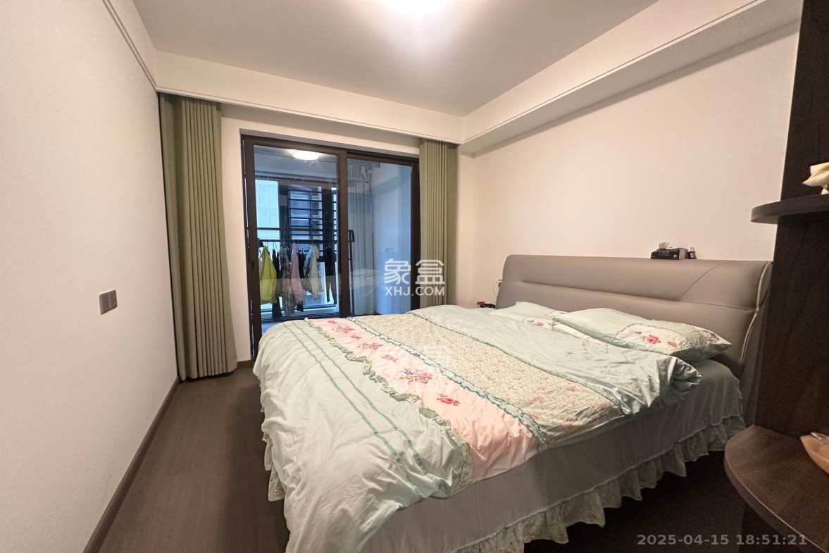 龙湖春江天玺 3室2厅2卫 4300.0元/月 龙湖春江天玺 3室2厅2卫 4300.0元/月室内图