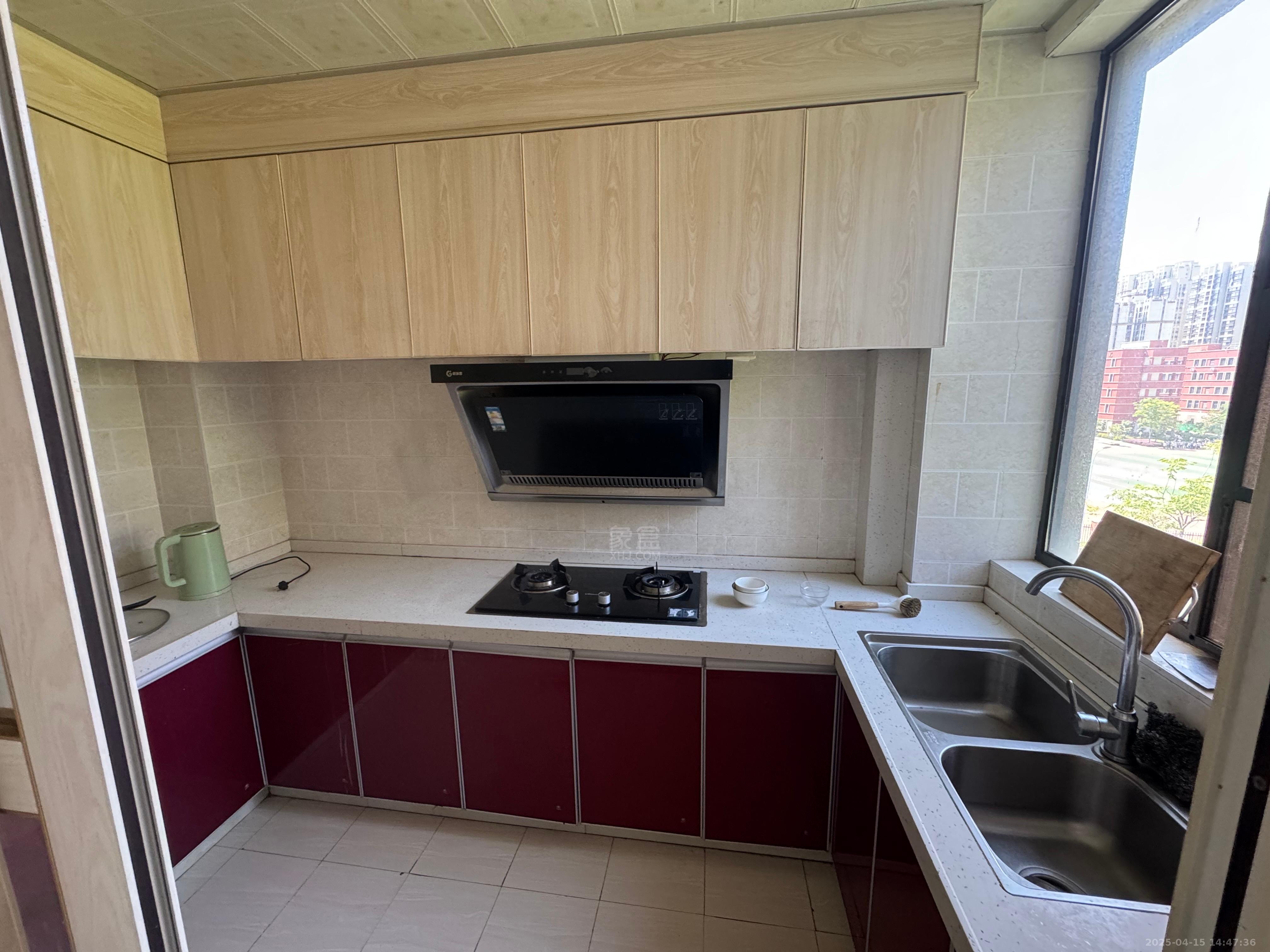 桂花城 3室2厅2卫 1700.0元/月 桂花城 3室2厅2卫 1700.0元/月室内图