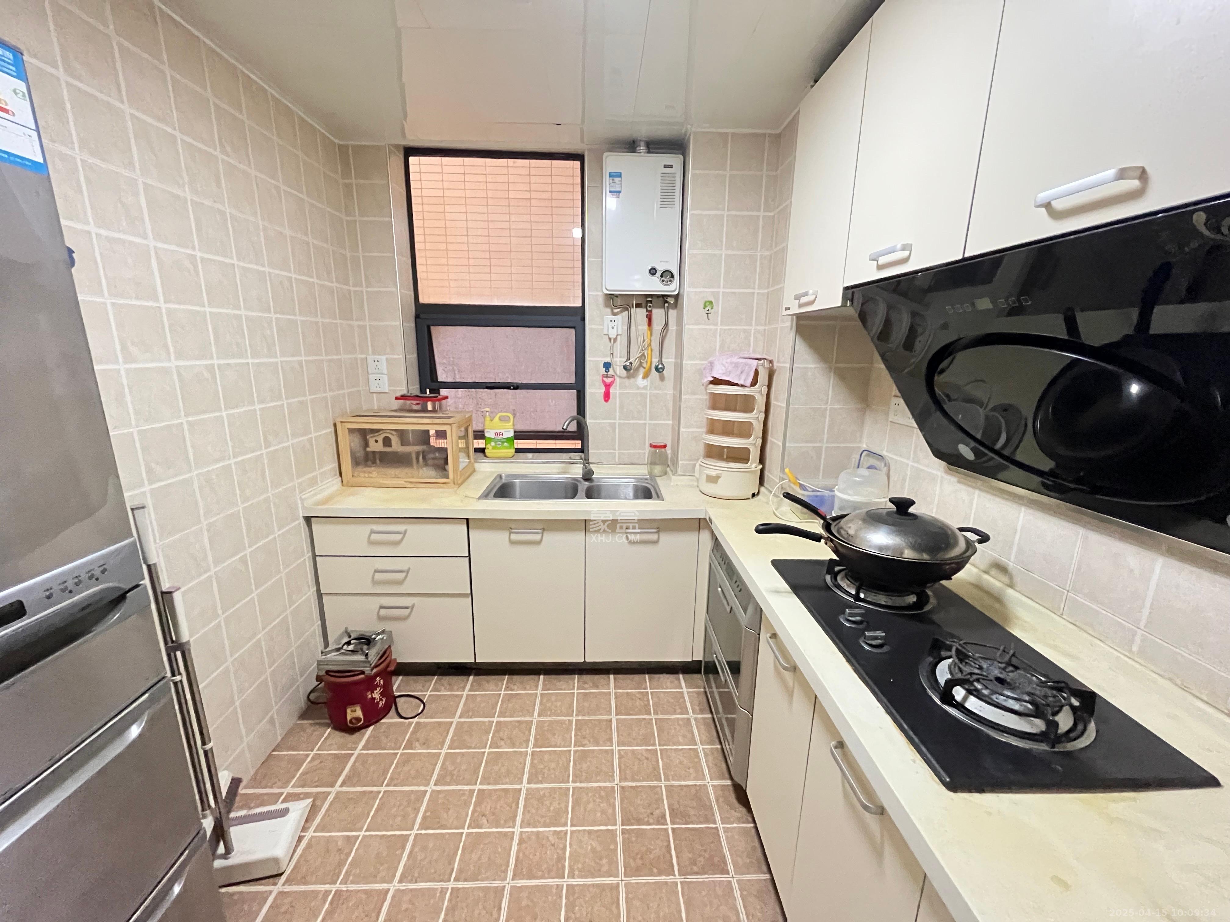 曙光泊岸 3室2厅1卫 2800.0元/月 曙光泊岸 3室2厅1卫 2800.0元/月室内图