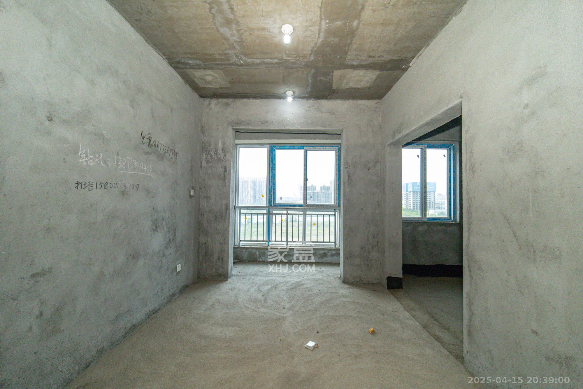 楚天世纪城西苑 3室2厅2卫 85.0万 楚天世纪城西苑 3室2厅2卫 85.0万其他