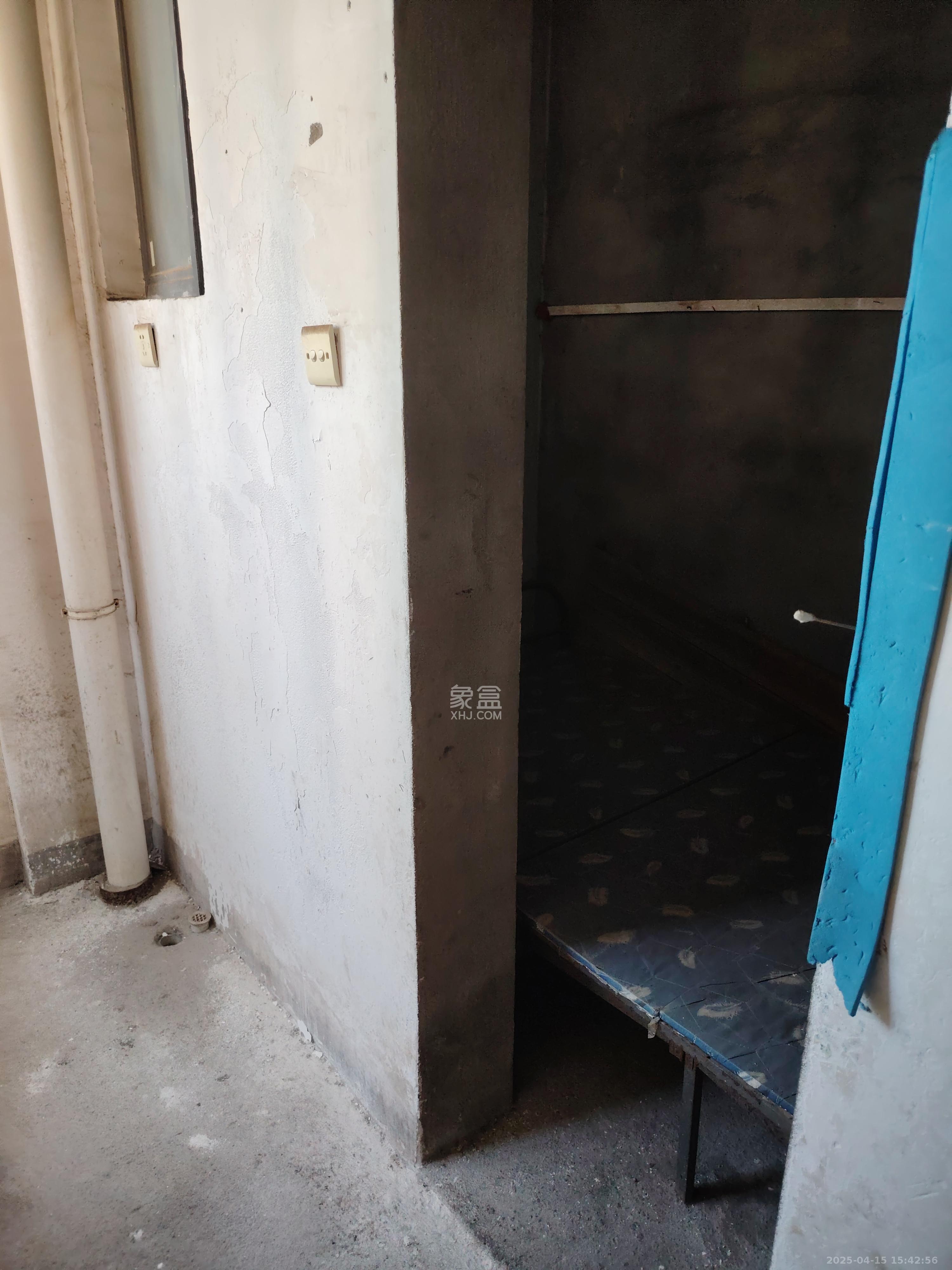 湘府名邸（同力家园）  3室2厅2卫   1800.00元/月室内图