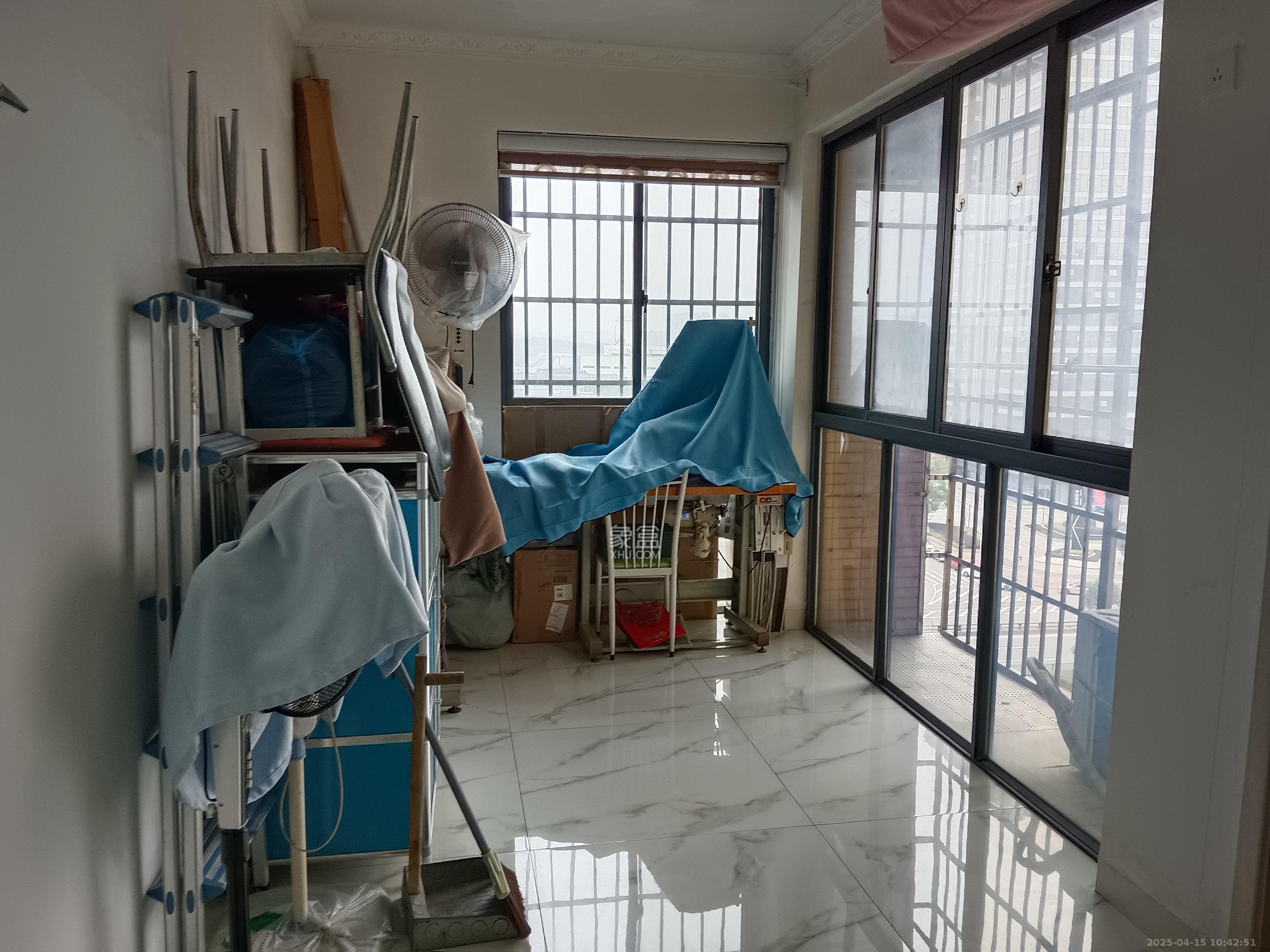 领东汇  3室2厅1卫    2200.0元/月室内图