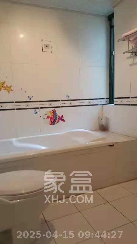 东方新城 3室2厅2卫 2700.0元/月 东方新城 3室2厅2卫 2700.0元/月室内图