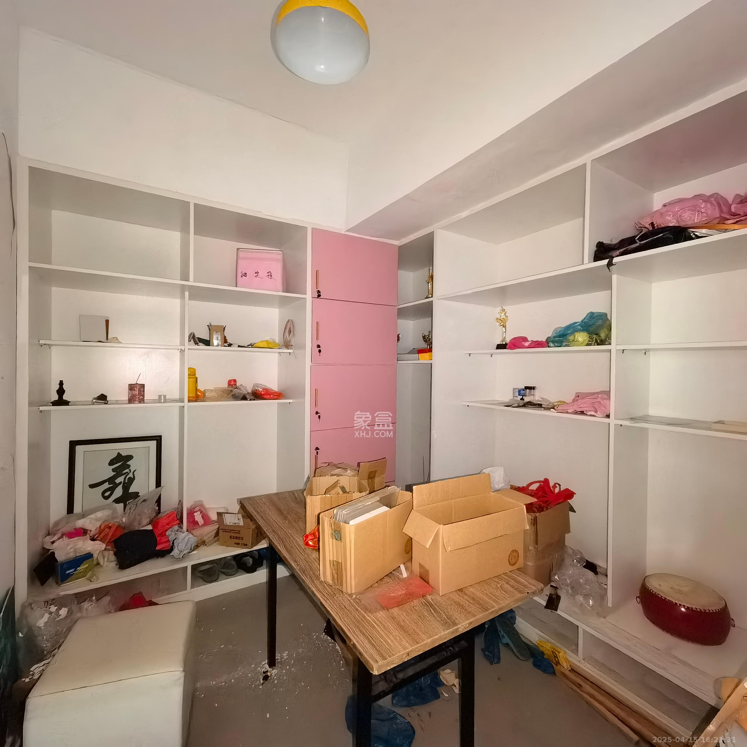 思进大厦 1室1厅1卫 2200.0元/月 思进大厦 1室1厅1卫 2200.0元/月室内图