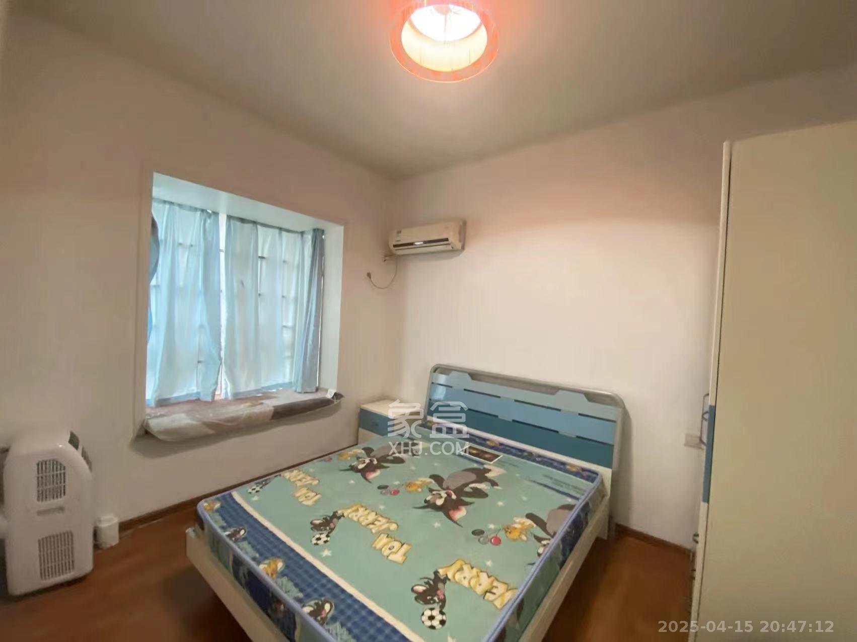 麓山枫情 2室2厅1卫 2400.0元/月 麓山枫情 2室2厅1卫 2400.0元/月室内图