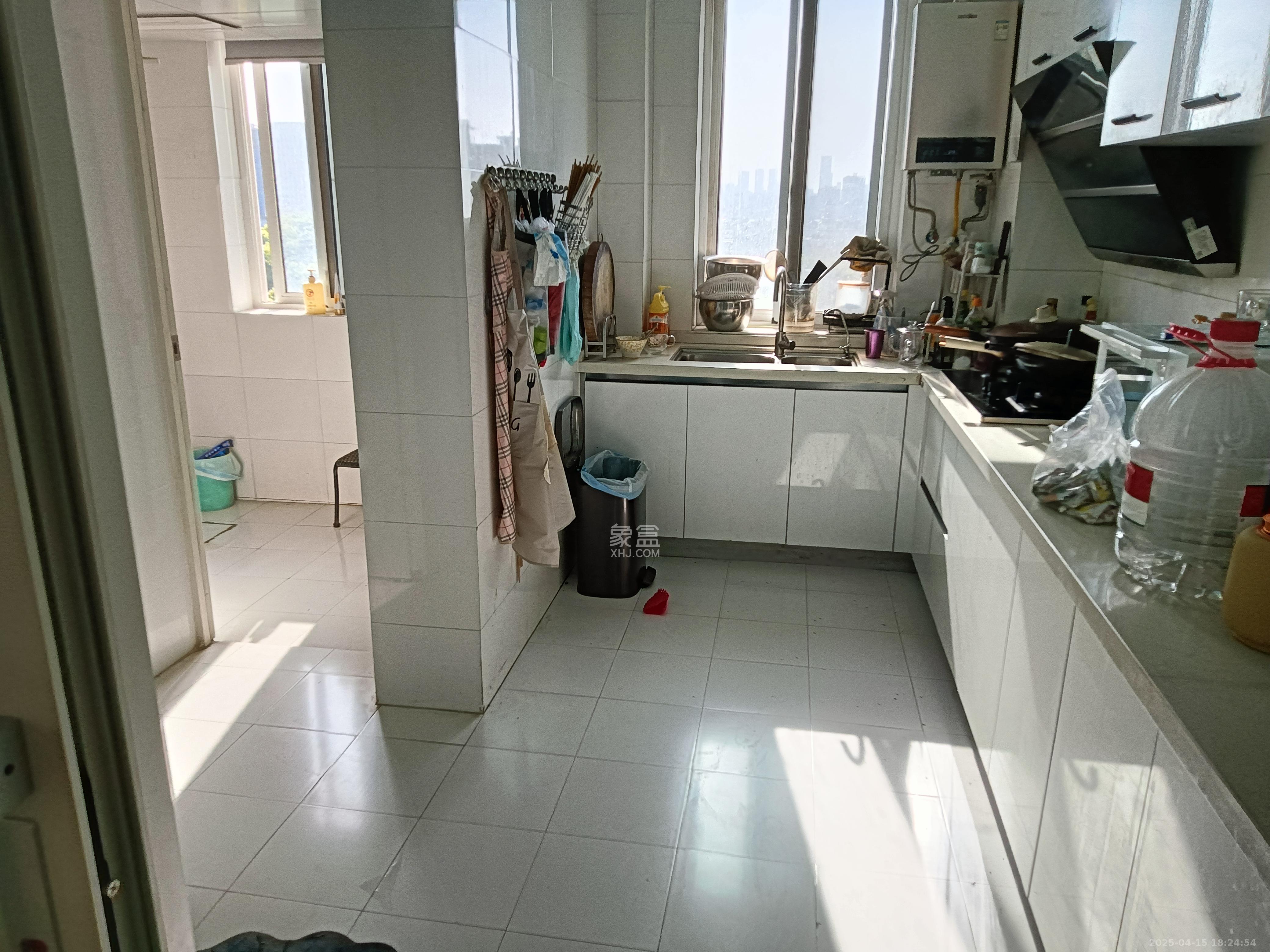 古汉名居 4室2厅2卫 4000.0元/月 古汉名居 4室2厅2卫 4000.0元/月室内图