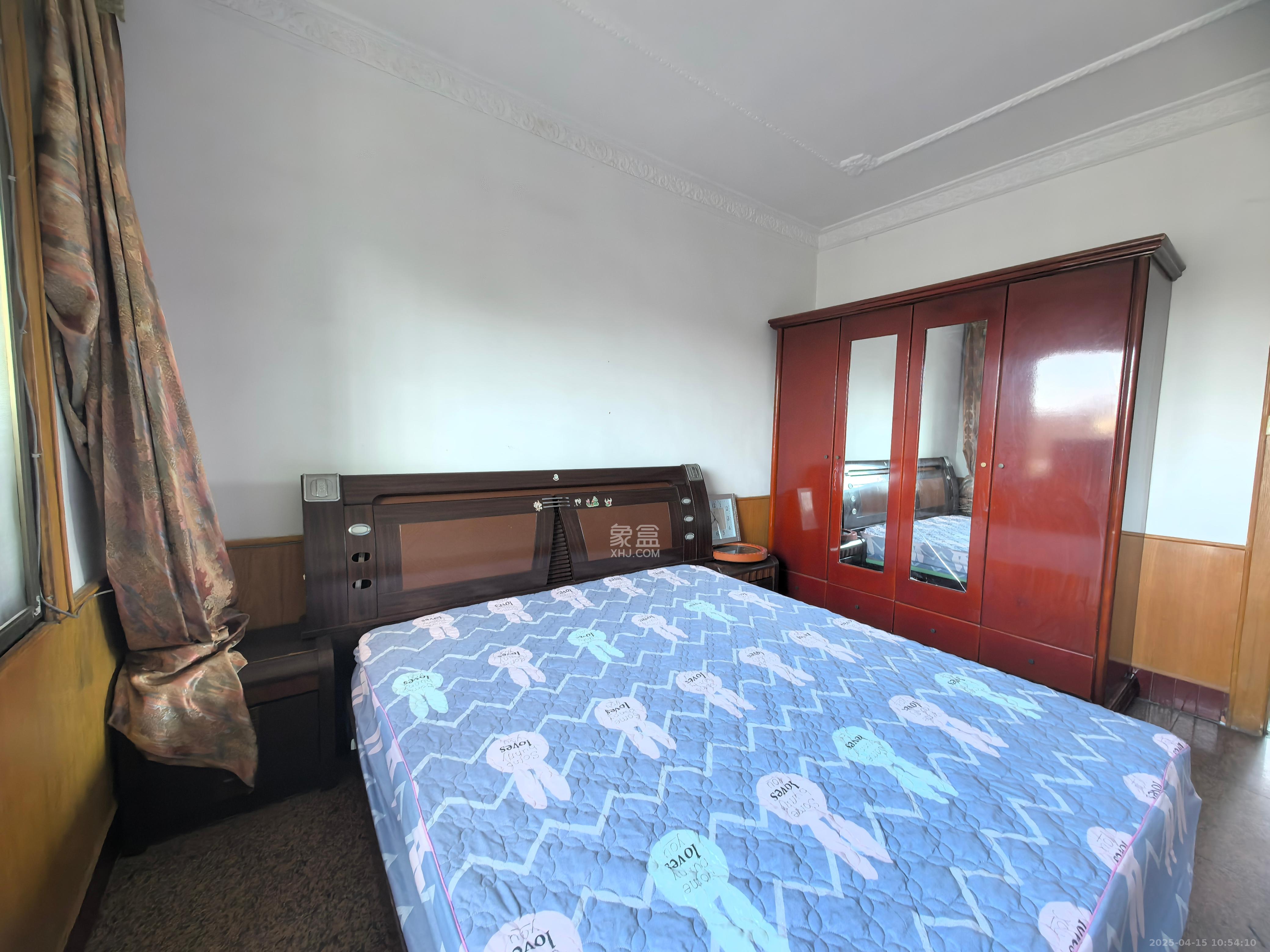 百花小区  3室2厅1卫    900.0元/月 百花小区  3室2厅1卫    900.0元/月室内图