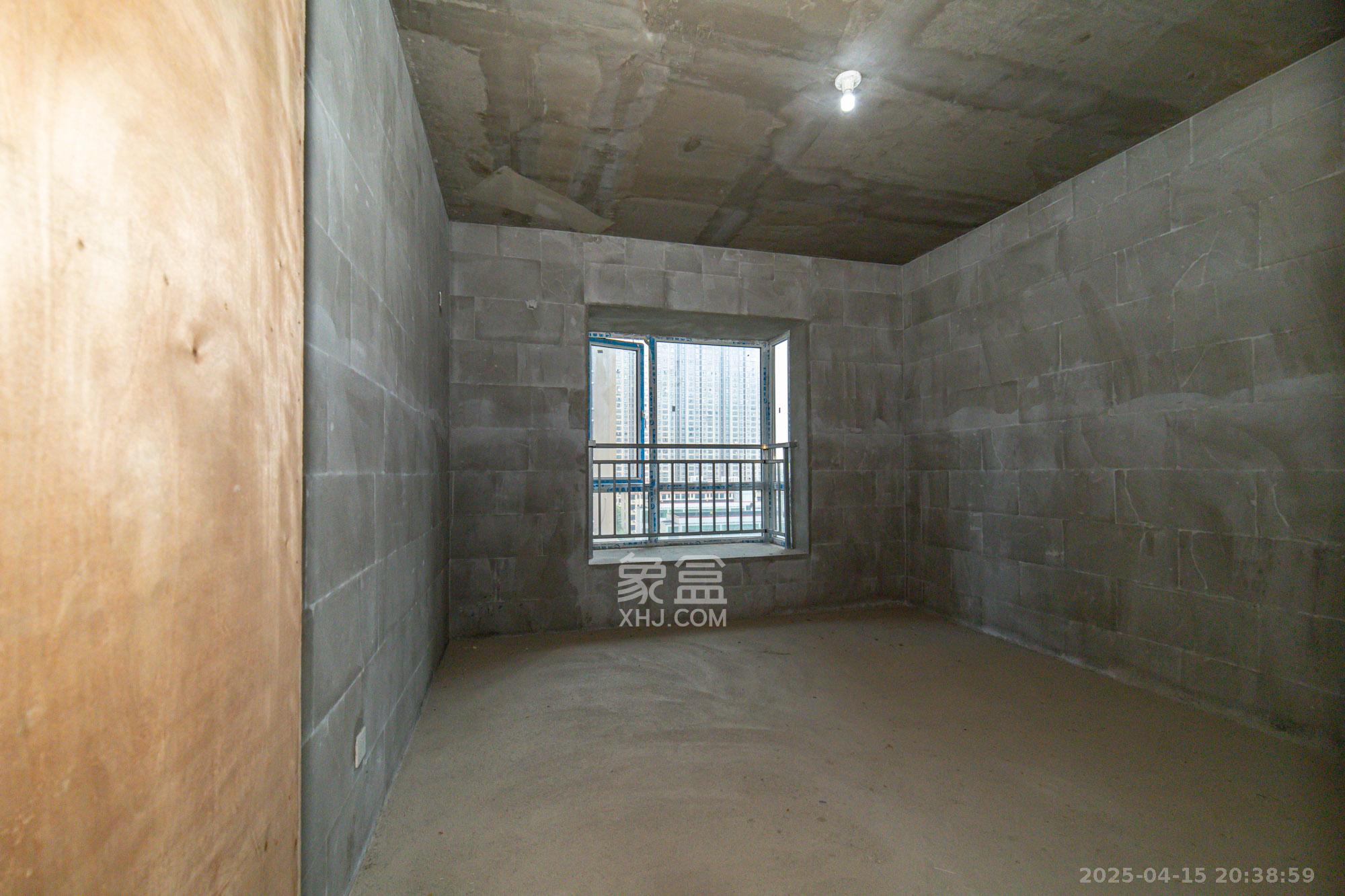 楚天世纪城西苑 3室2厅2卫 85.0万 楚天世纪城西苑 3室2厅2卫 85.0万卧室