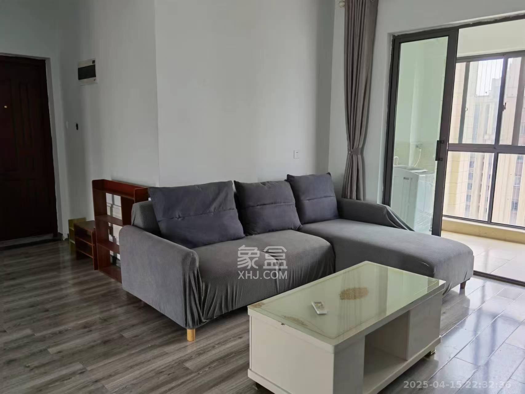 中交中央公园D4区 3室2厅2卫 2800.0元/月 中交中央公园D4区 3室2厅2卫 2800.0元/月室内图