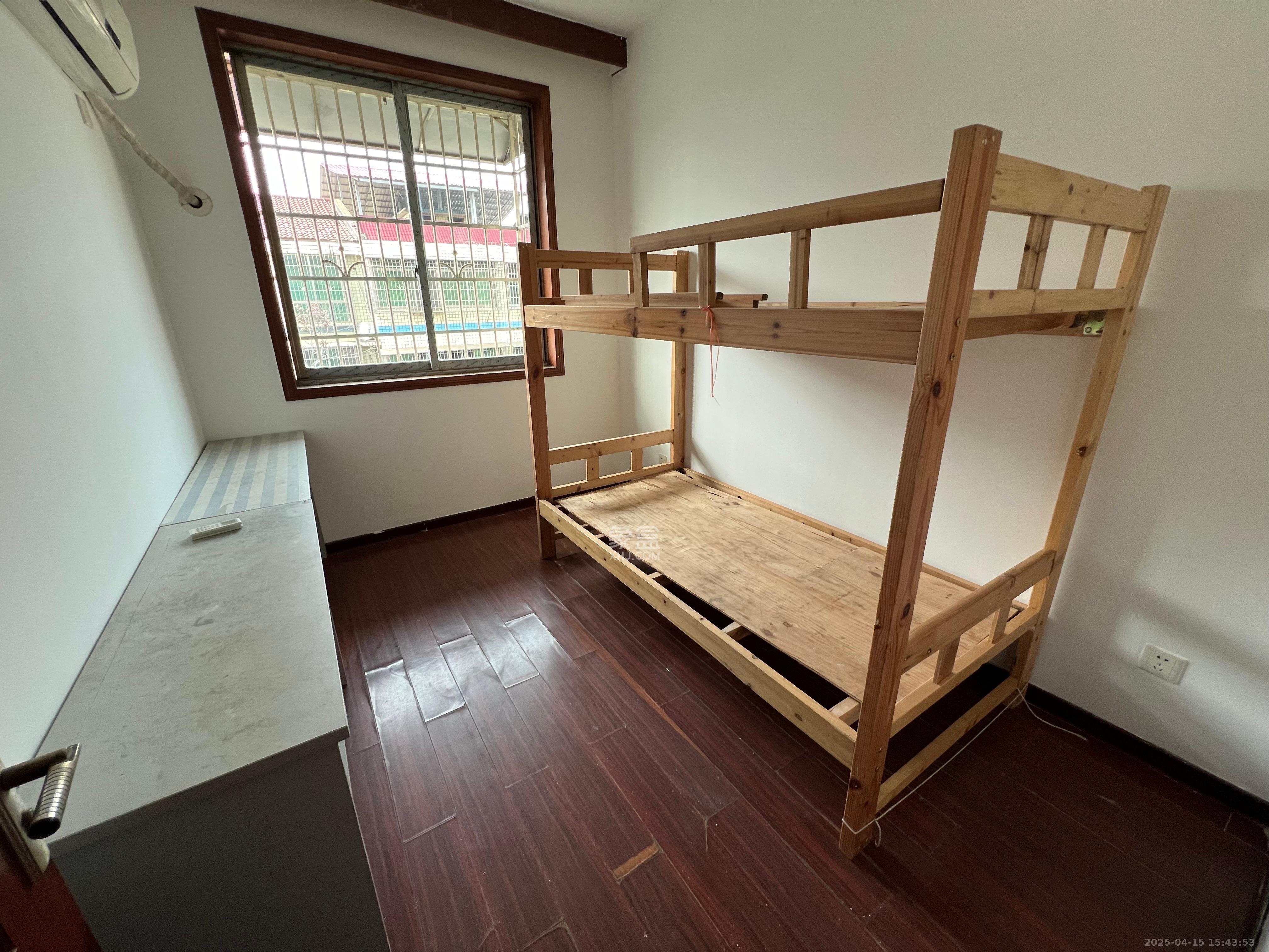 兴联小区  3室2厅1卫   1400.00元/月室内图