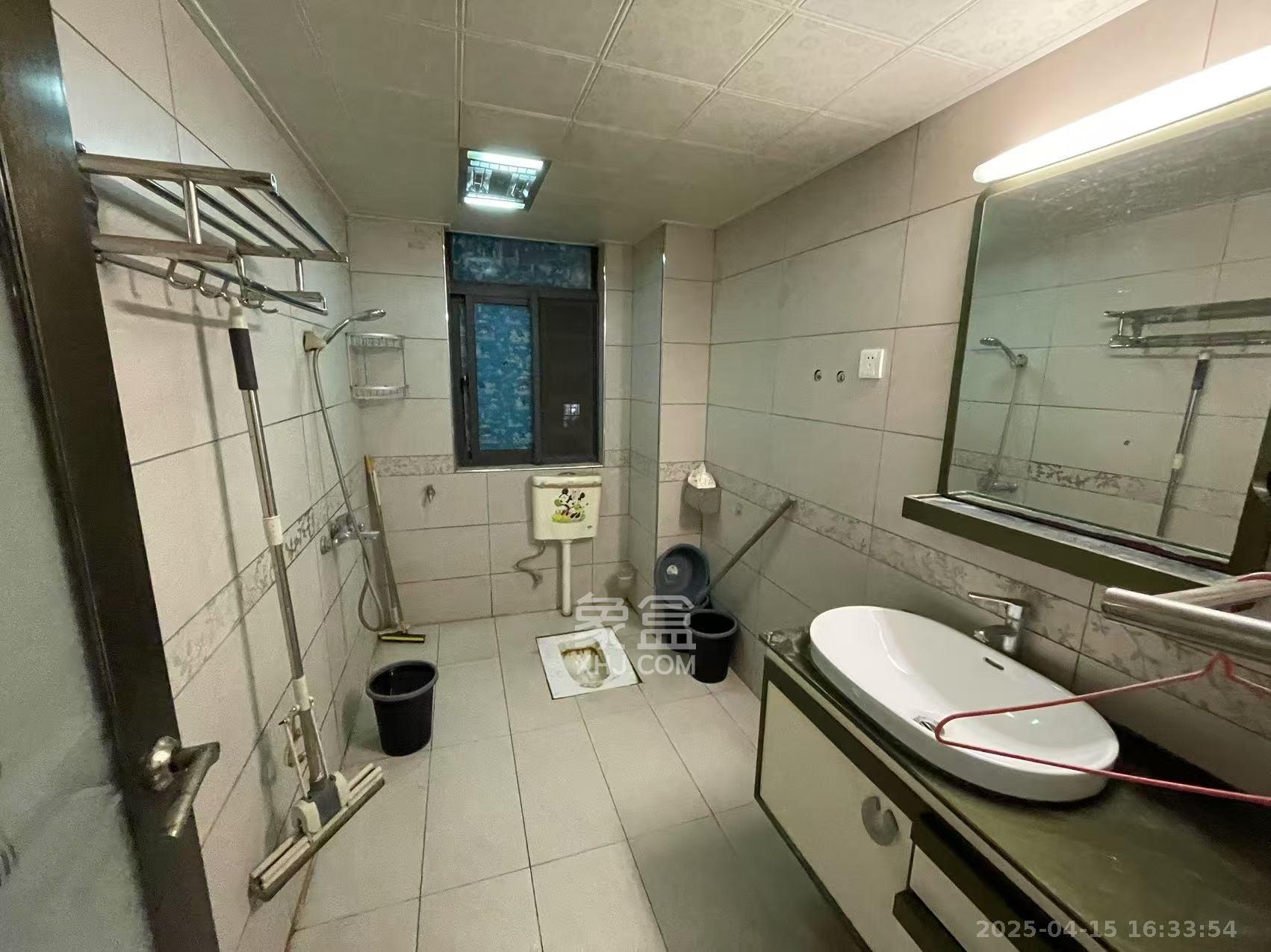 钱隆樽品(一、二、三期) 3室2厅1卫 2400.0元/月 钱隆樽品(一、二、三期) 3室2厅1卫 2400.0元/月室内图