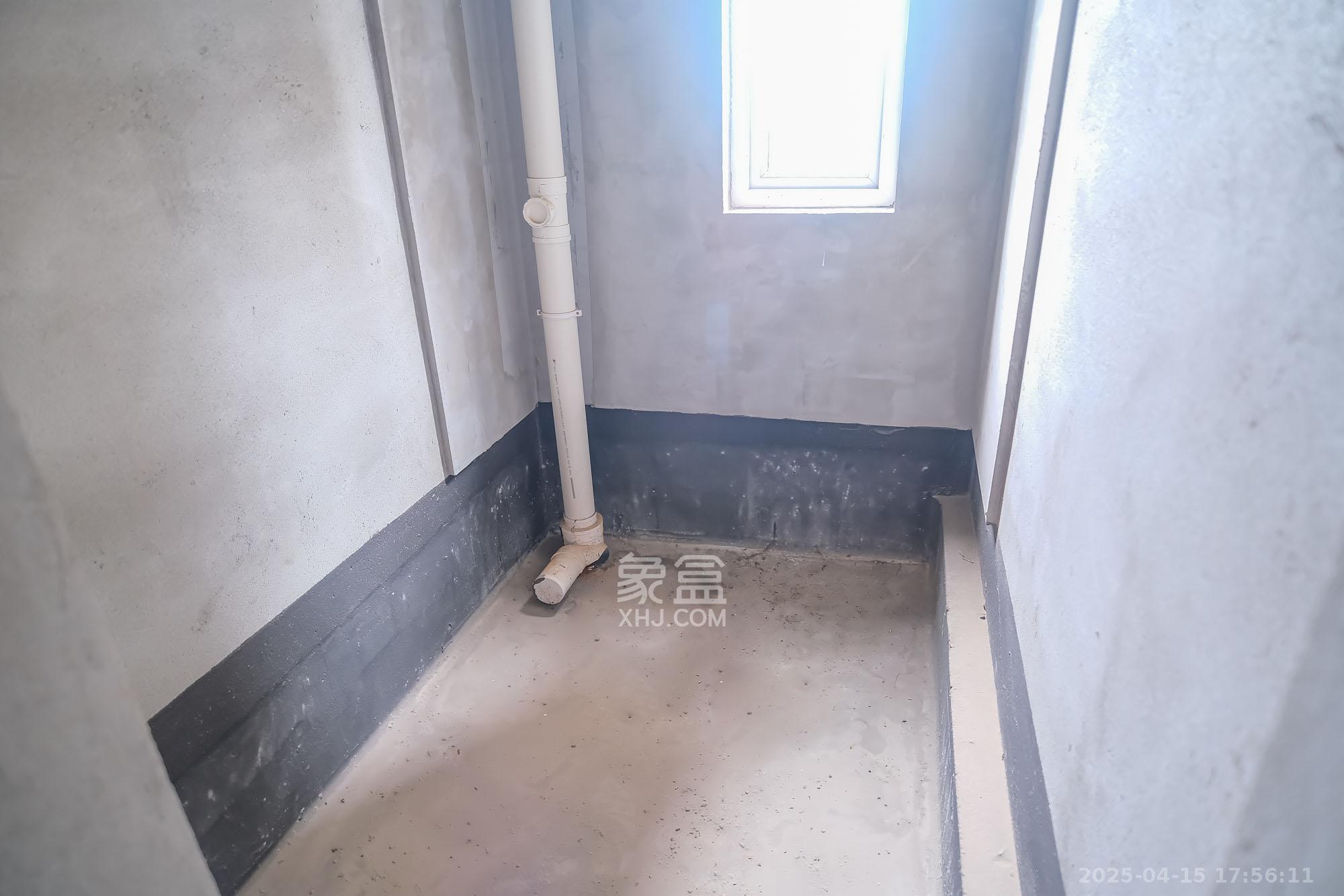 荣盛花语城 3室2厅2卫 89.0万 荣盛花语城 3室2厅2卫 89.0万卫生间