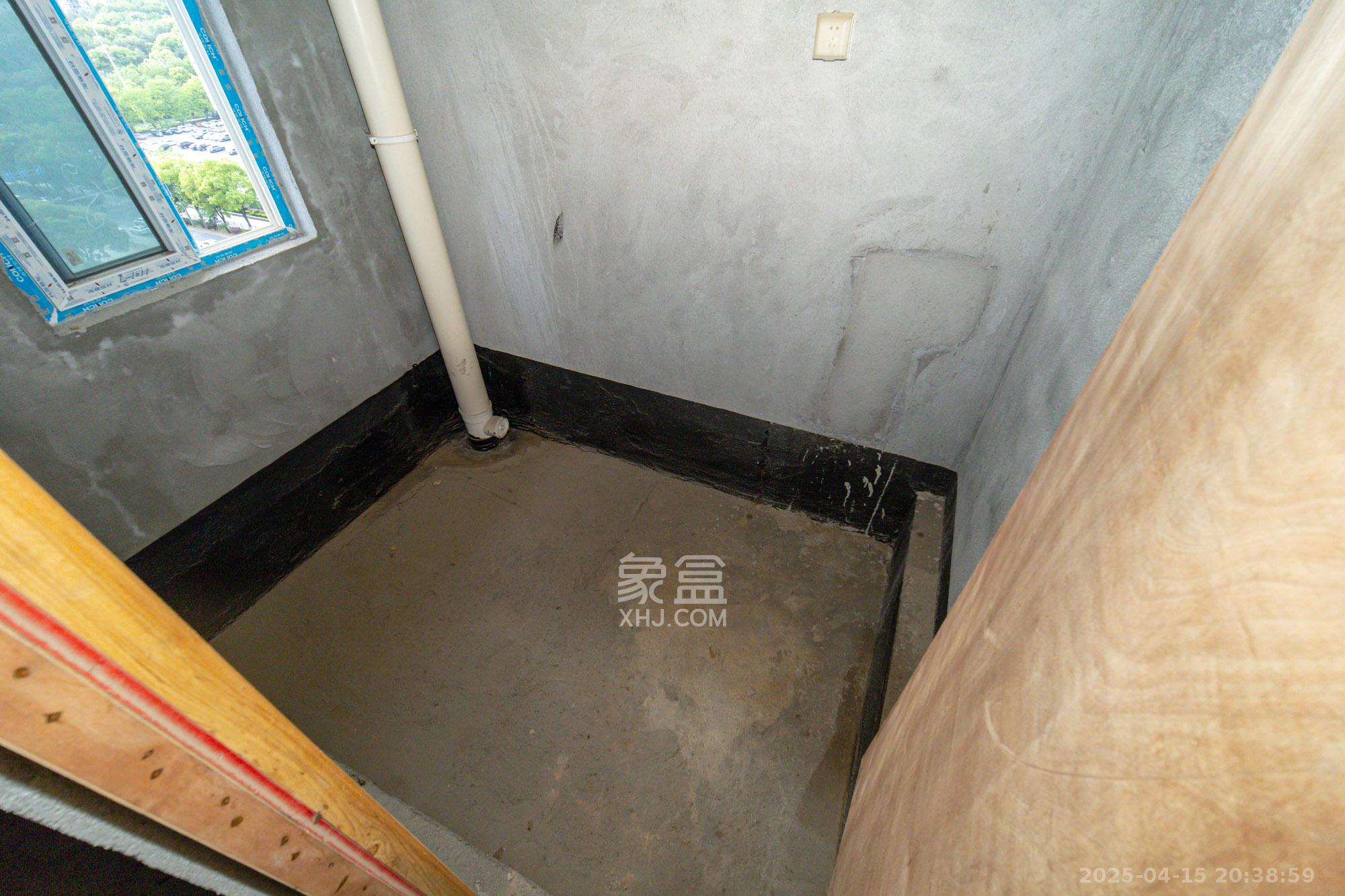 楚天世纪城西苑 3室2厅2卫 85.0万 楚天世纪城西苑 3室2厅2卫 85.0万卫生间