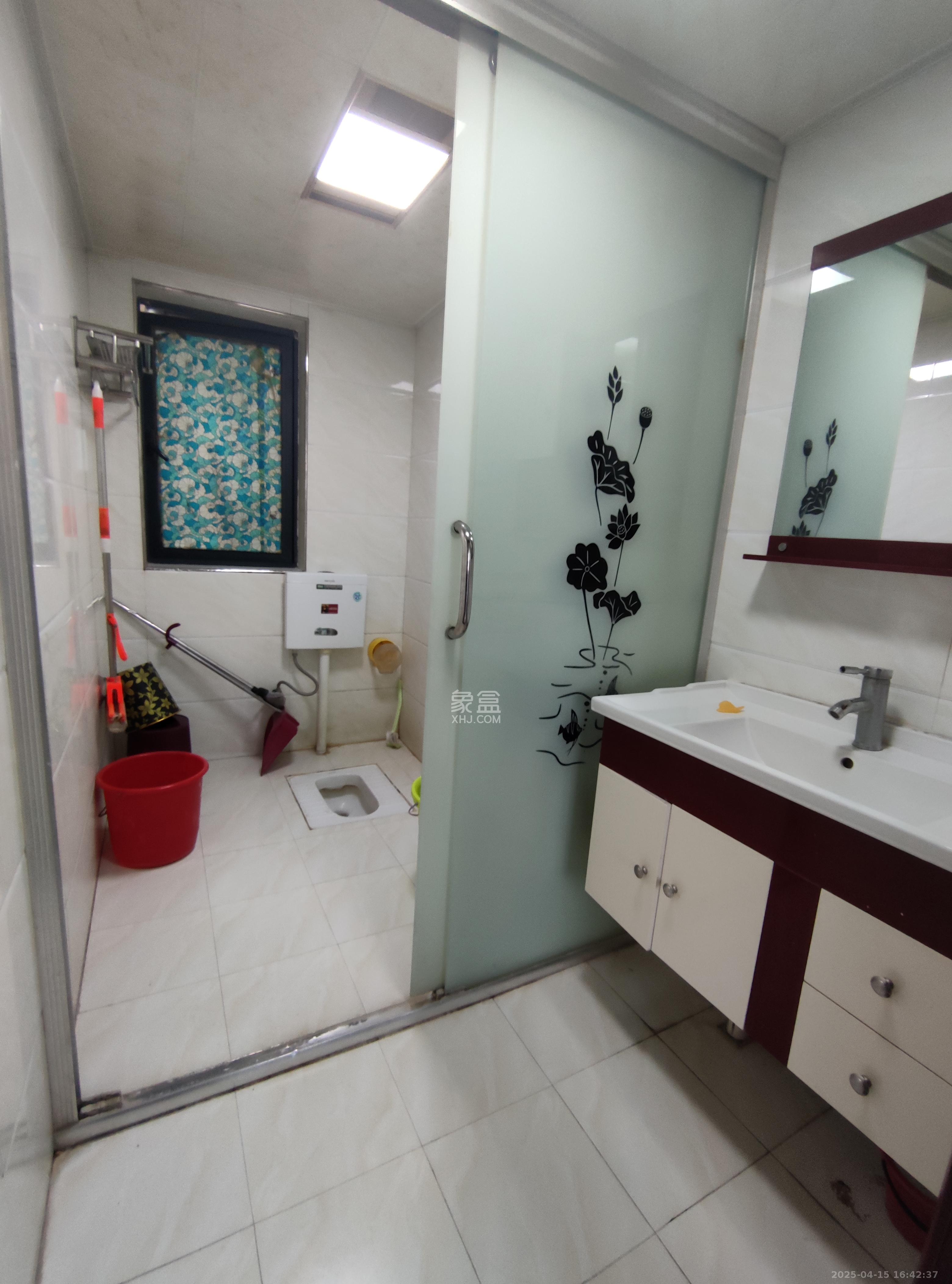 长房时代城 3室2厅1卫 2400.0元/月 长房时代城 3室2厅1卫 2400.0元/月室内图