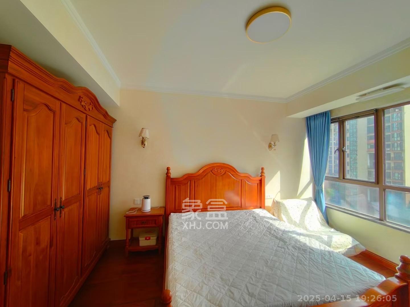 芙佳花园  4室2厅2卫    2700.0元/月 芙佳花园  4室2厅2卫    2700.0元/月室内图