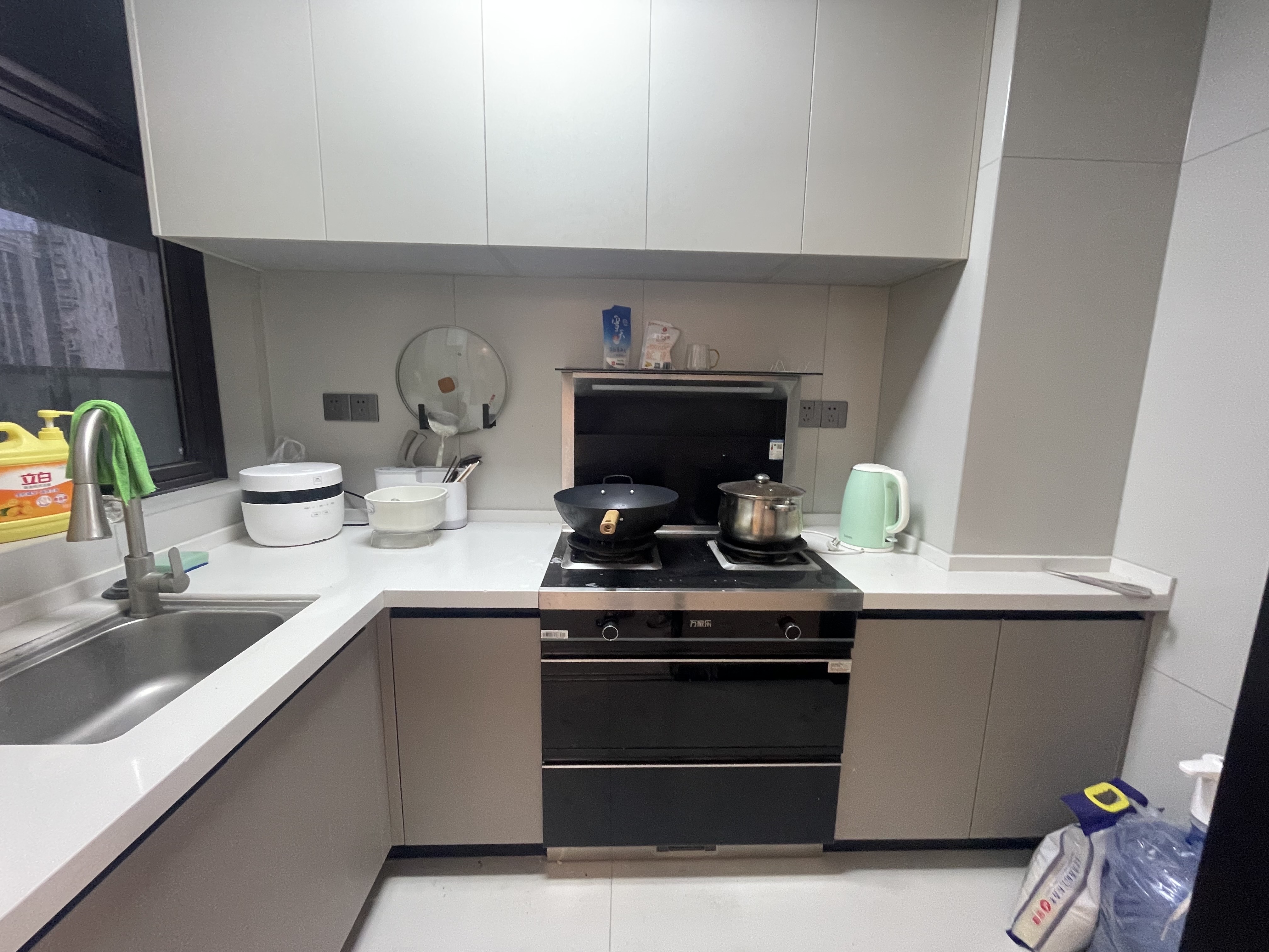 山水印象澜庭 2室2厅1卫 2300.0元/月 山水印象澜庭 2室2厅1卫 2300.0元/月室内图